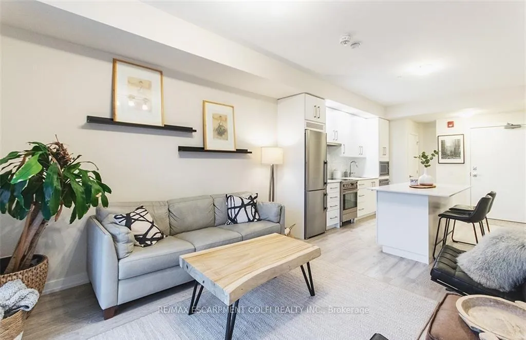 Photo 15 of Unit 310, 10 Esplanade Lane, Grimsby, Grimsby Beach — HOMEH