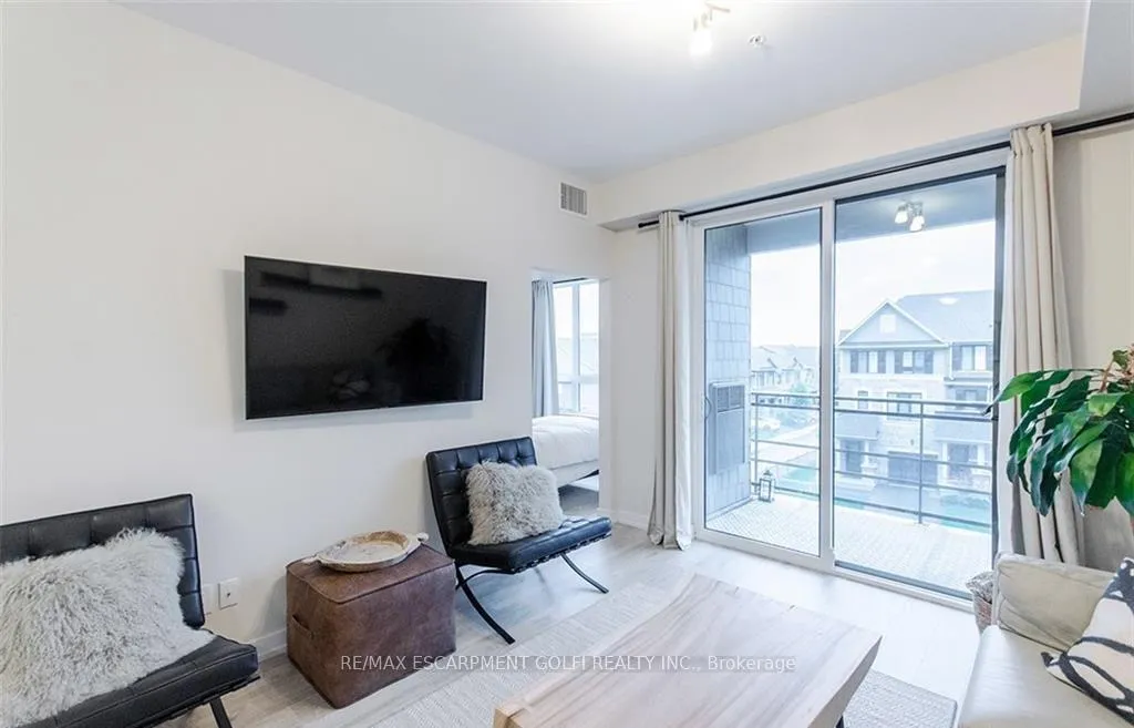 Photo 18 of Unit 310, 10 Esplanade Lane, Grimsby, Grimsby Beach — HOMEH