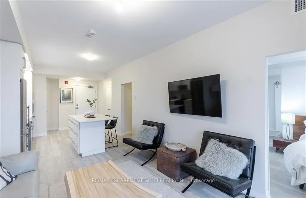 Photo 19 of Unit 310, 10 Esplanade Lane, Grimsby, Grimsby Beach — HOMEH
