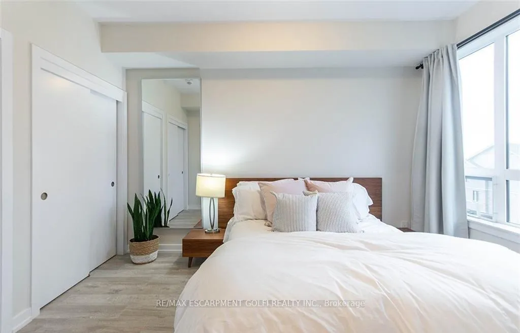 Photo 20 of Unit 310, 10 Esplanade Lane, Grimsby, Grimsby Beach — HOMEH