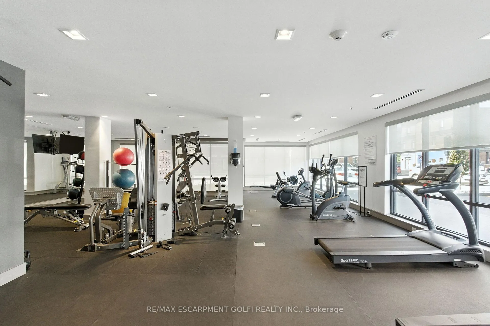 Photo 28 of Unit 310, 10 Esplanade Lane, Grimsby, Grimsby Beach — HOMEH