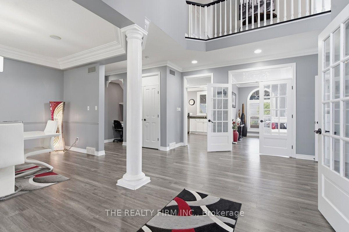 Photo 4 of 552 Mcgarrell Place, London, North R — HOMEH