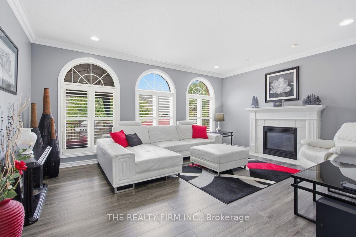 Photo 6 of 552 Mcgarrell Place, London, North R — HOMEH