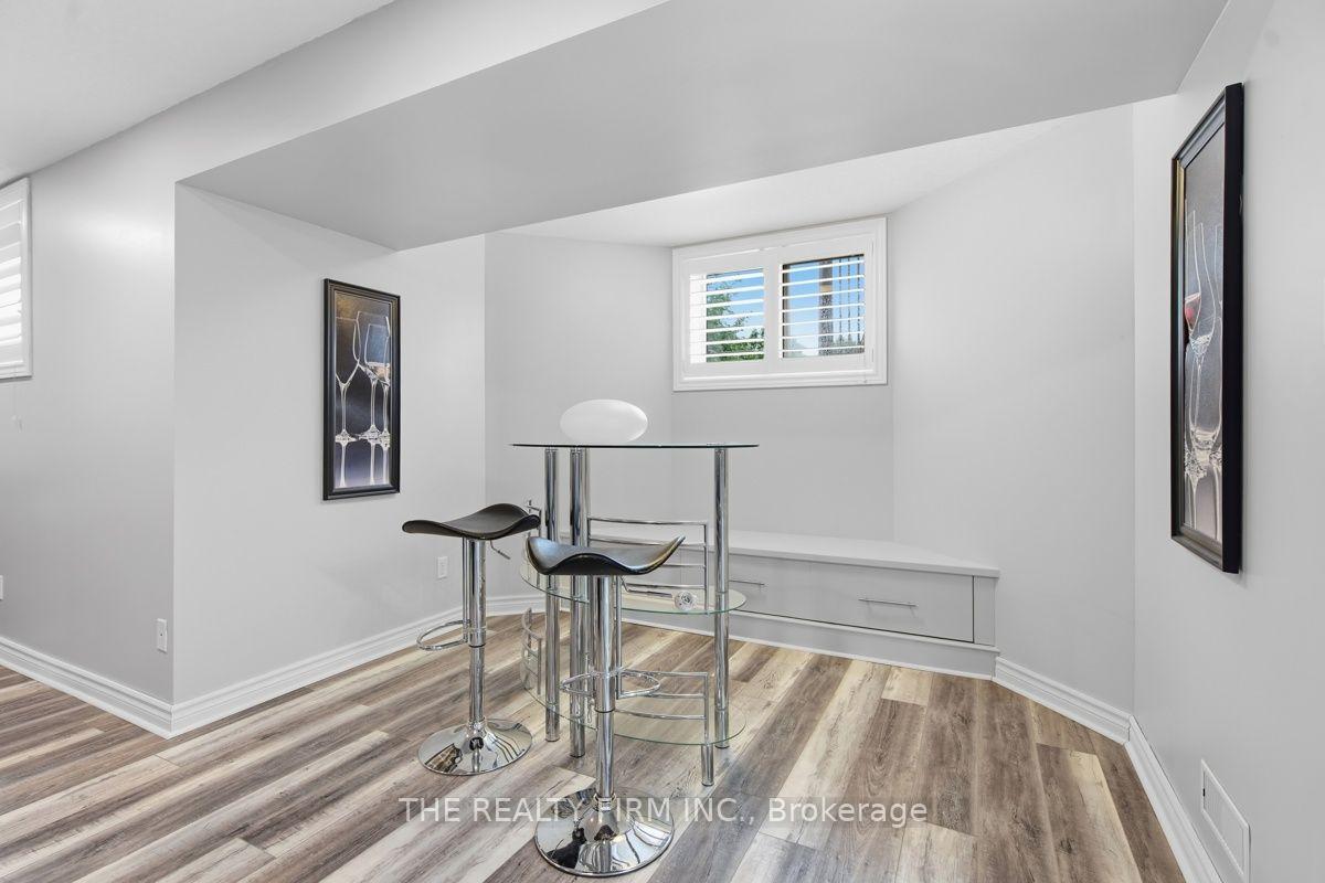Photo 31 of 552 Mcgarrell Place, London, North R — HOMEH