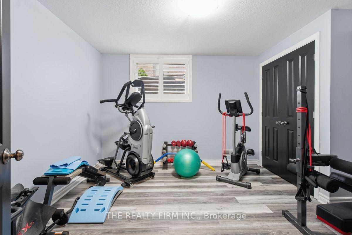 Photo 36 of 552 Mcgarrell Place, London, North R — HOMEH