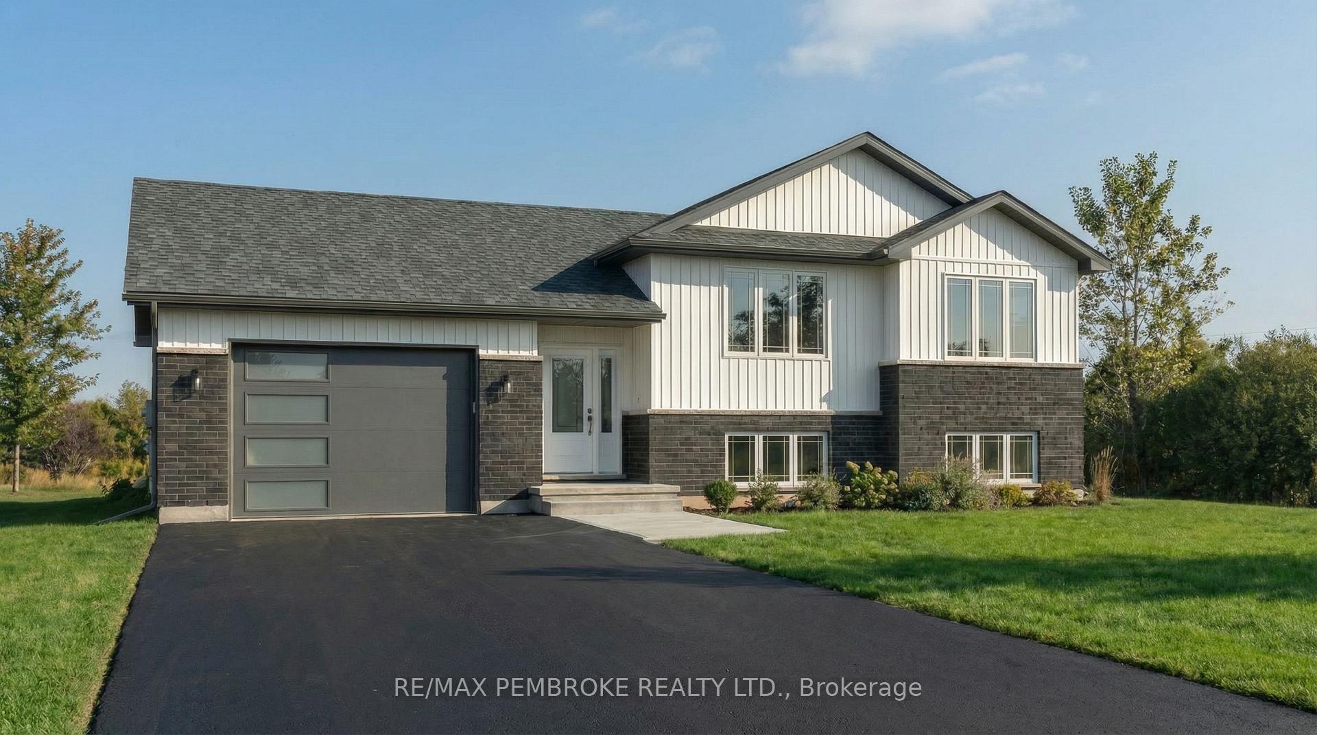 Photo 2 of 22 Eddy Crescent, Pembroke, Pembroke — HOMEH