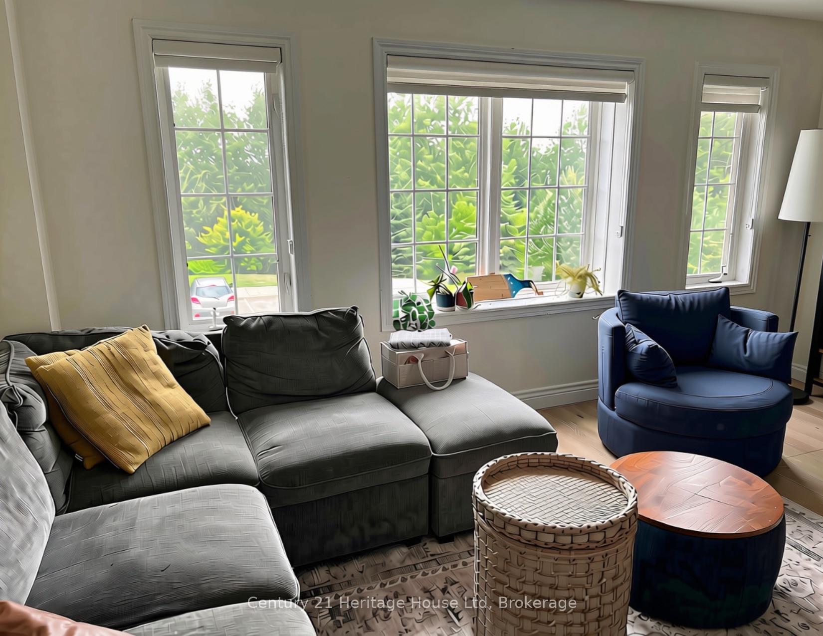 Photo 6 of Unit B, 654 Woodlawn Road, Guelph, Victoria North — HOMEH