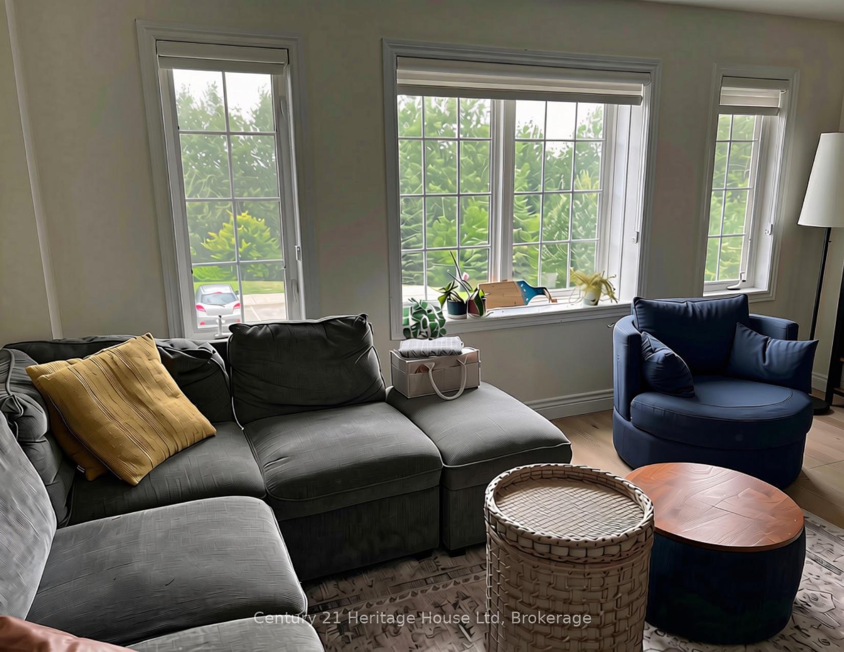 Photo 9 of Unit B, 654 Woodlawn Road, Guelph, Victoria North — HOMEH