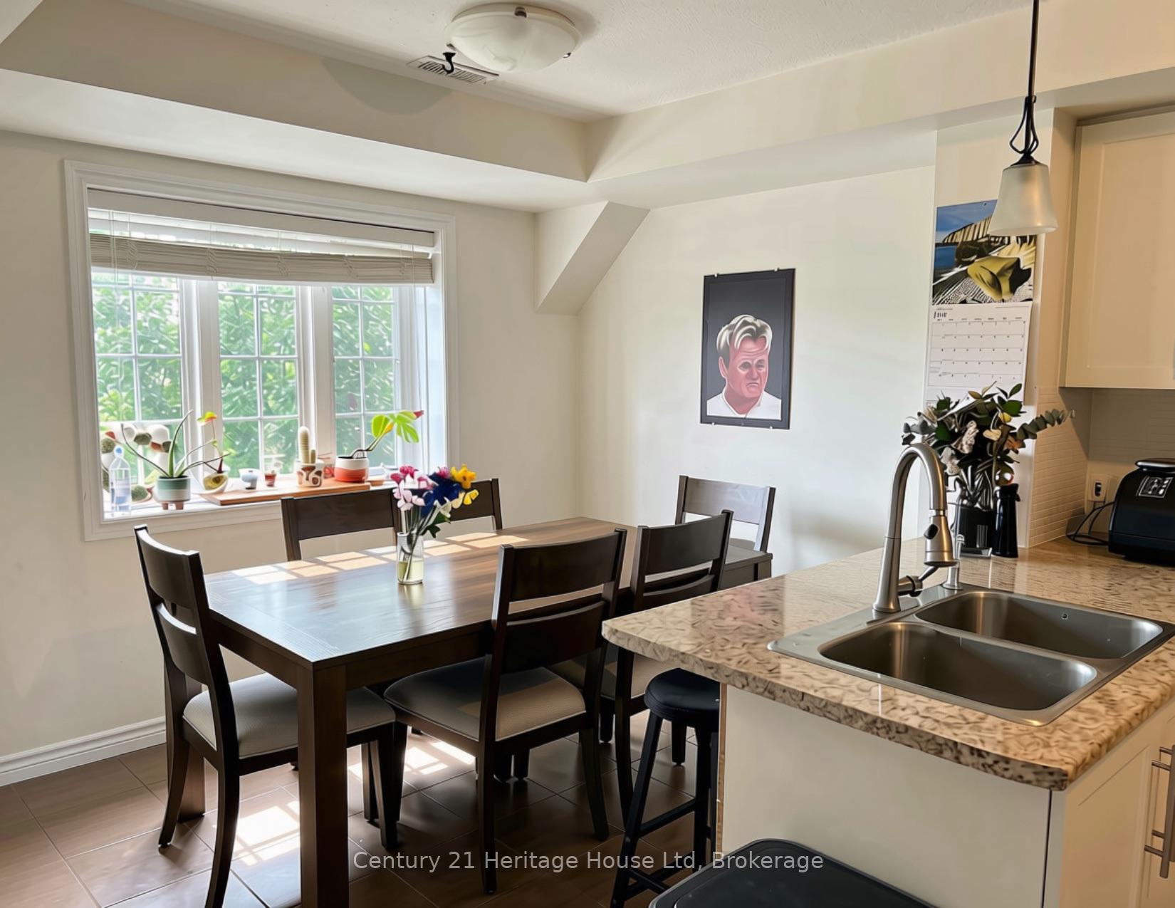 Photo 14 of Unit B, 654 Woodlawn Road, Guelph, Victoria North — HOMEH