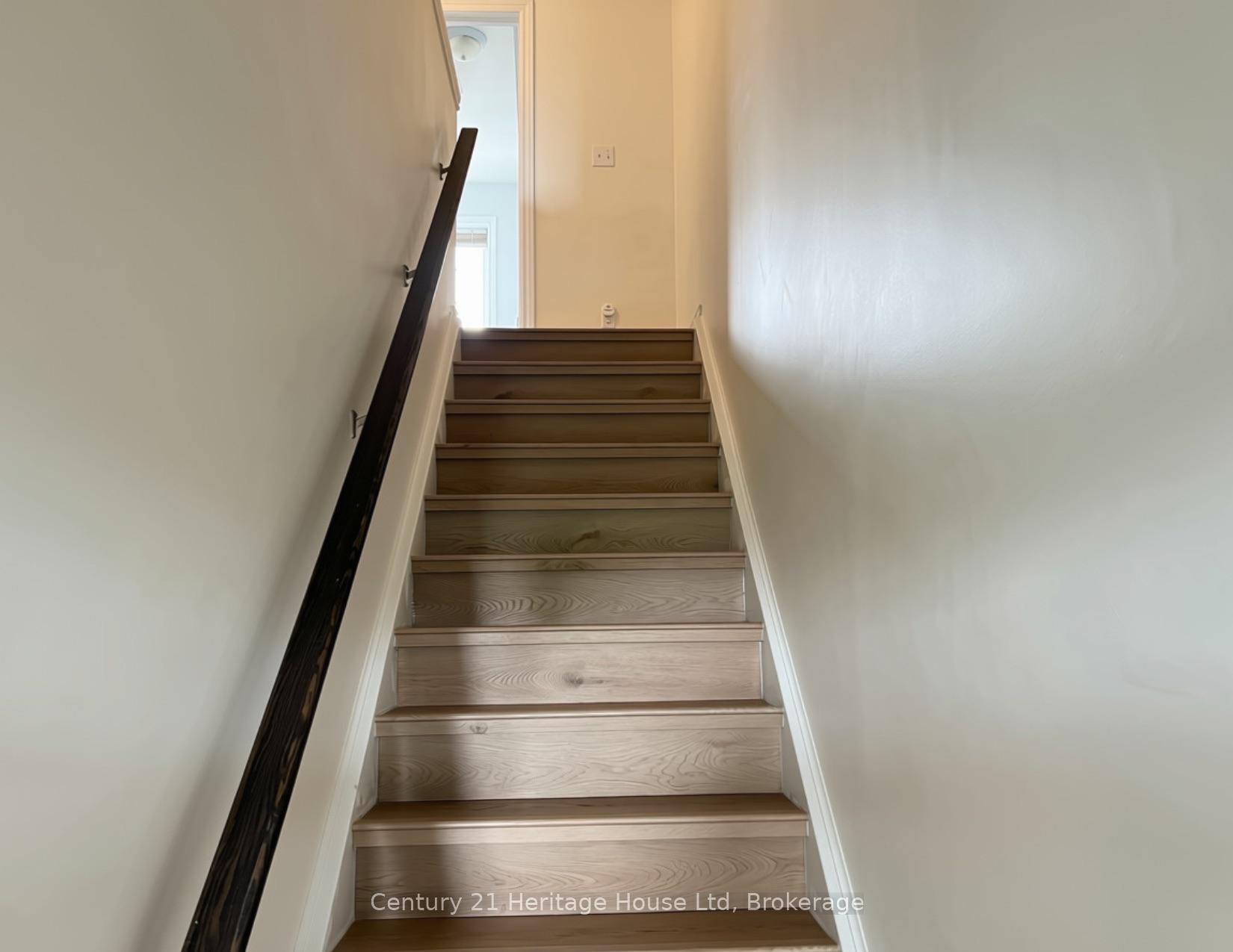 Photo 19 of Unit B, 654 Woodlawn Road, Guelph, Victoria North — HOMEH