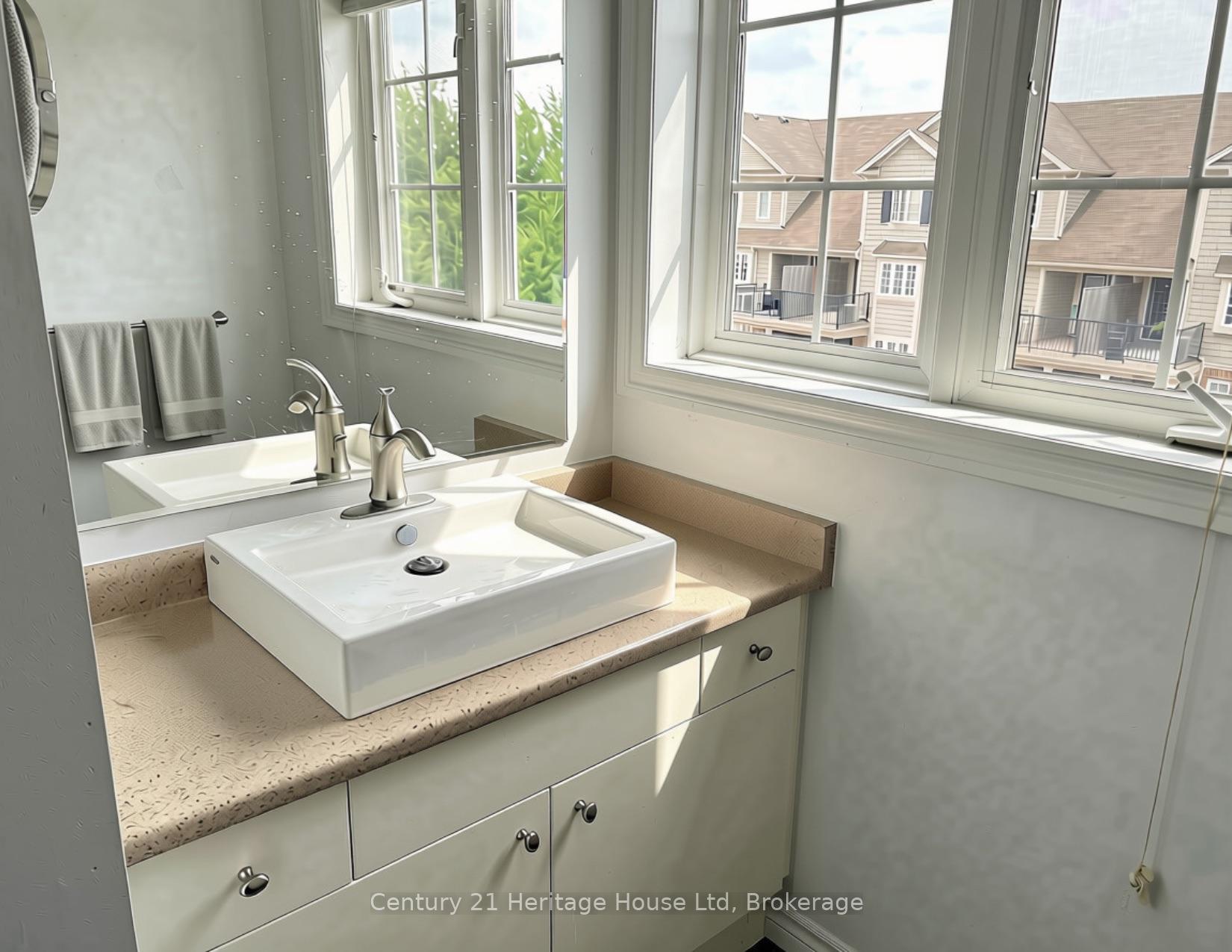 Photo 20 of Unit B, 654 Woodlawn Road, Guelph, Victoria North — HOMEH