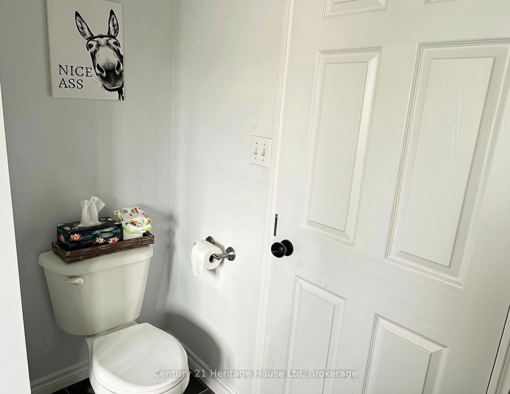 Photo 21 of Unit B, 654 Woodlawn Road, Guelph, Victoria North — HOMEH