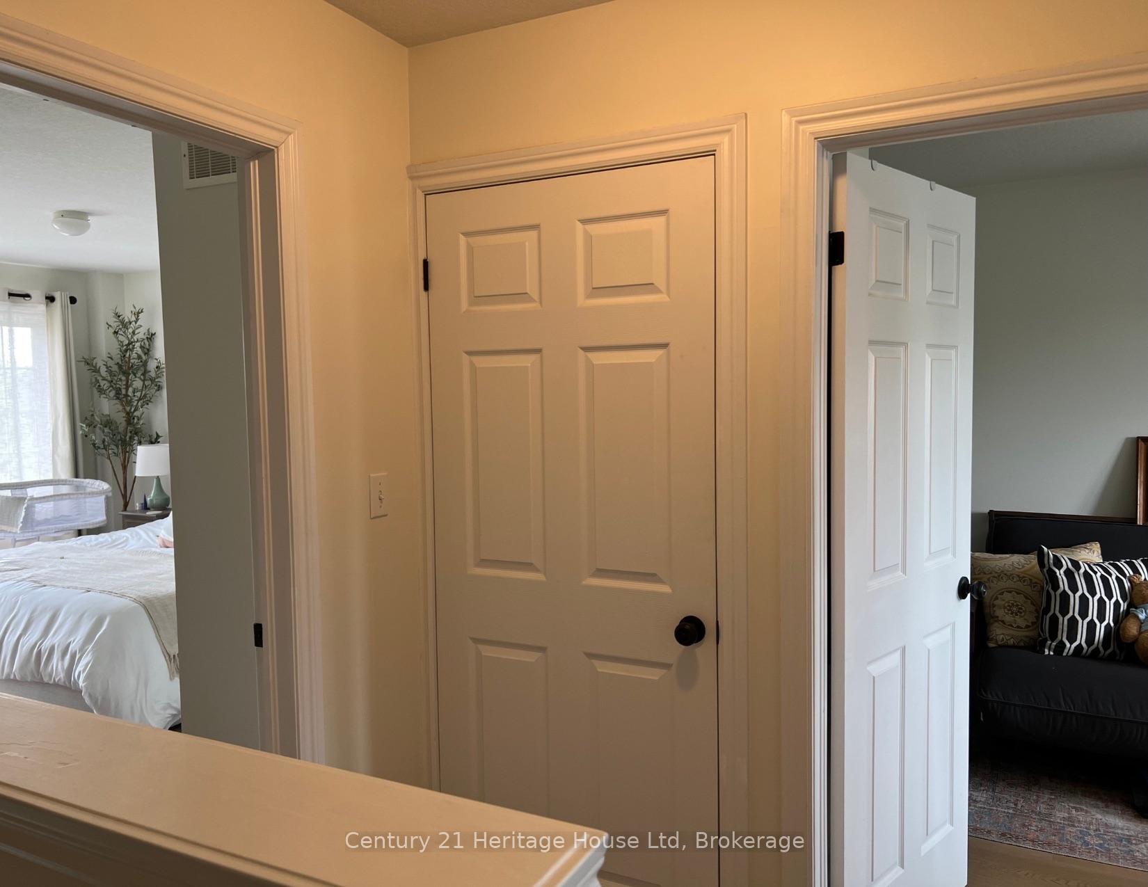 Photo 24 of Unit B, 654 Woodlawn Road, Guelph, Victoria North — HOMEH