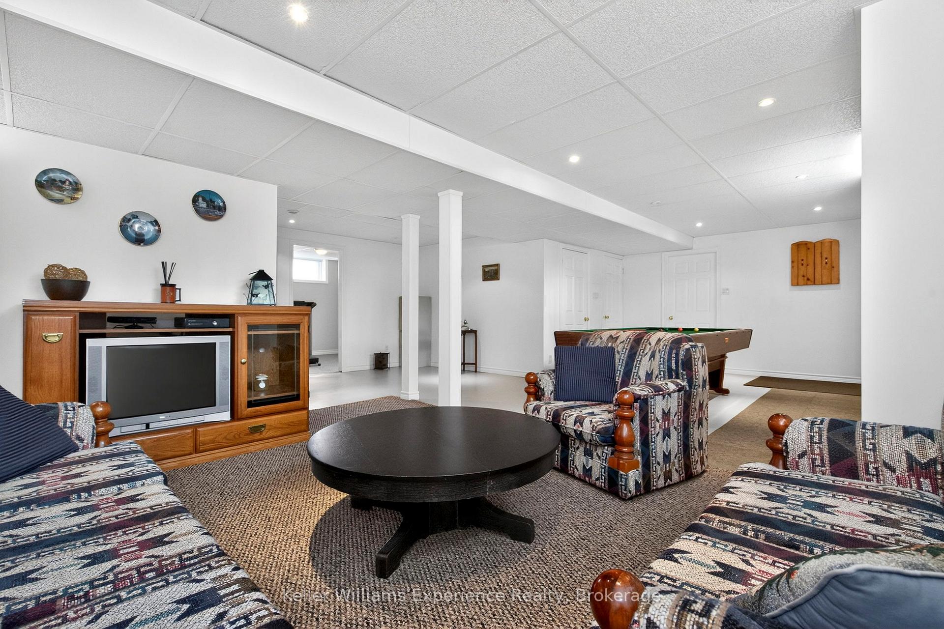 Photo 11 of 4 Byrnes Crescent, Penetanguishene — HOMEH