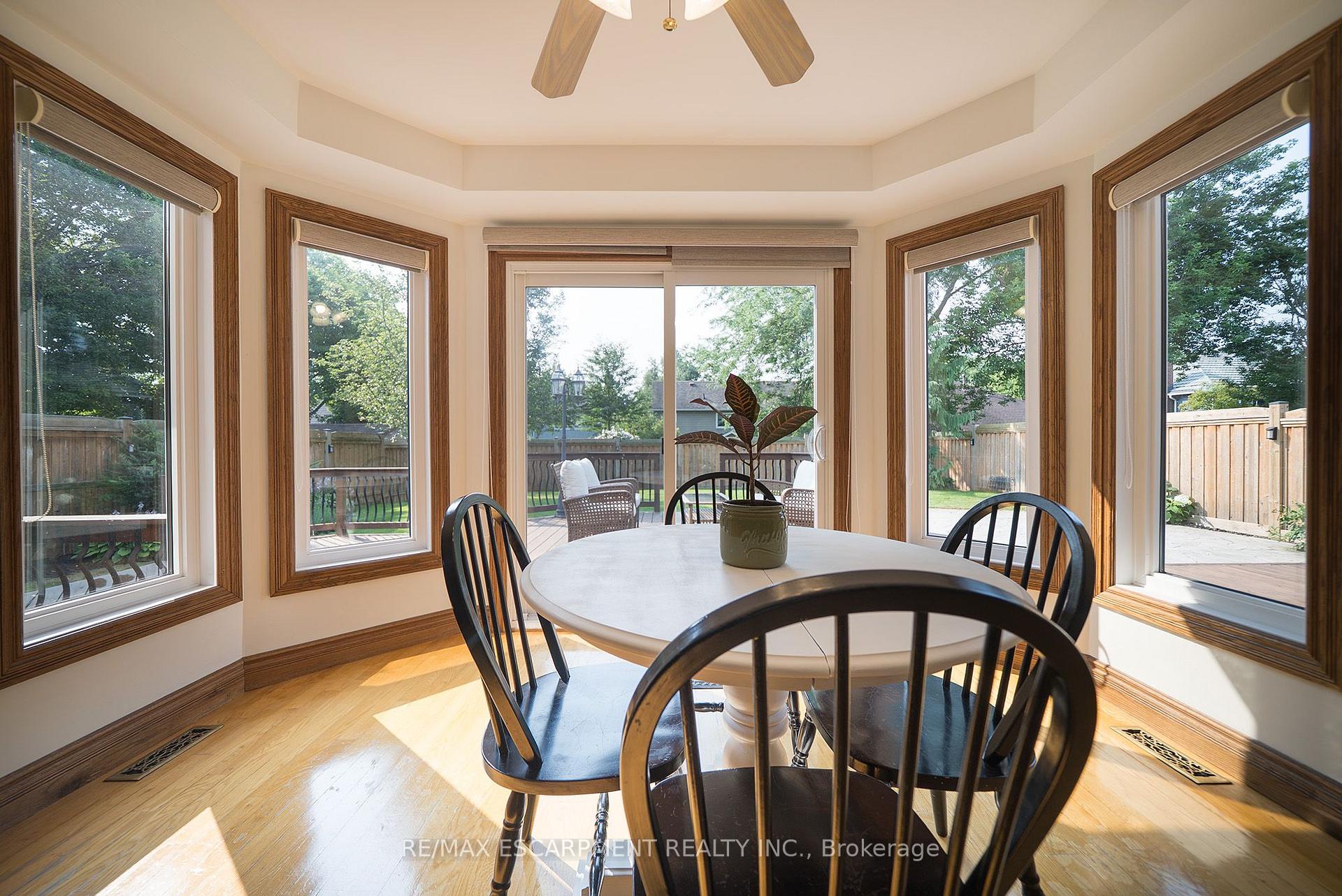 Photo 16 of 42 Muirhead Crescent, Brantford, Fairview - Brantford — HOMEH