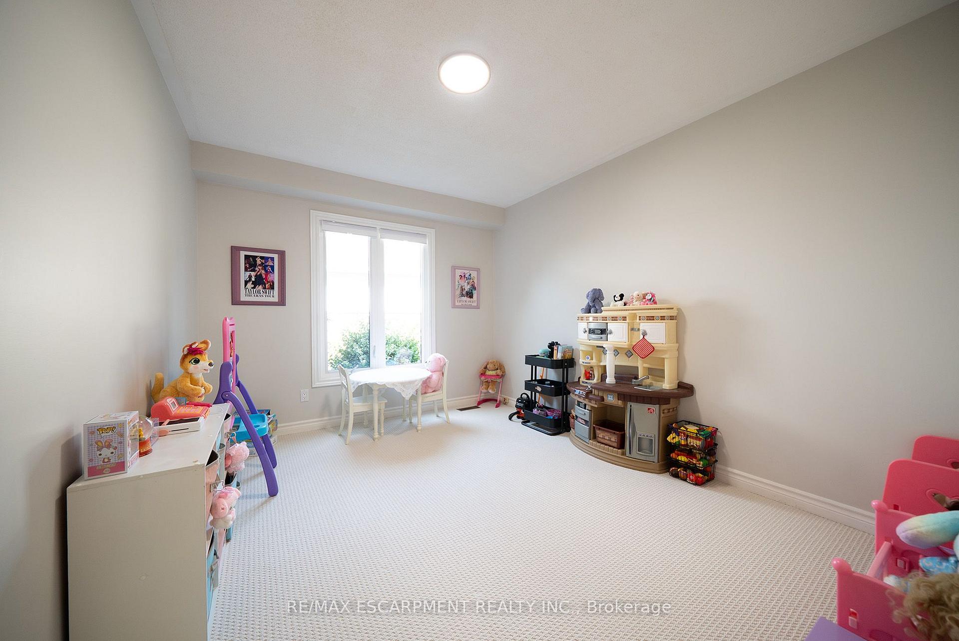 Photo 22 of 42 Muirhead Crescent, Brantford, Fairview - Brantford — HOMEH