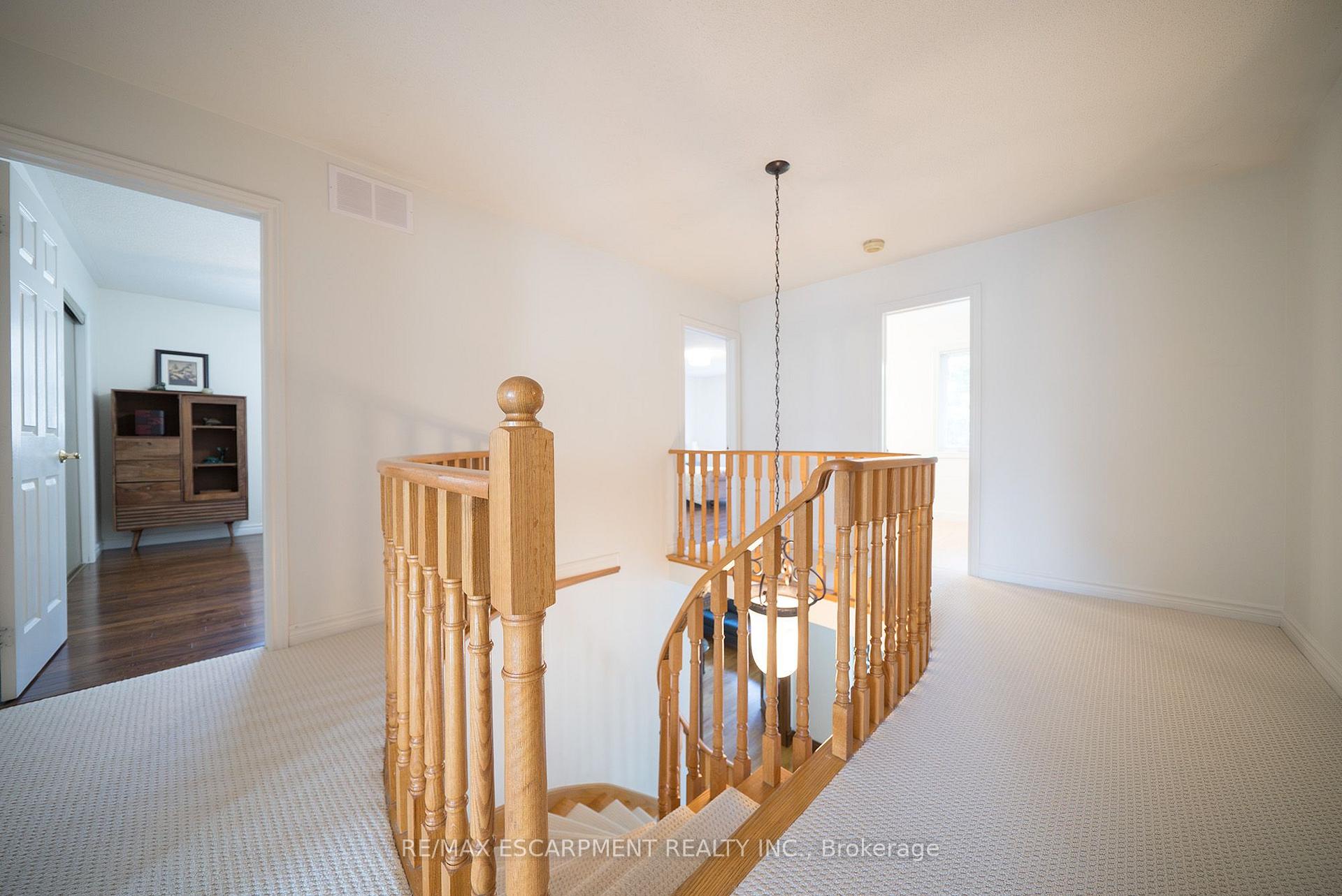 Photo 24 of 42 Muirhead Crescent, Brantford, Fairview - Brantford — HOMEH