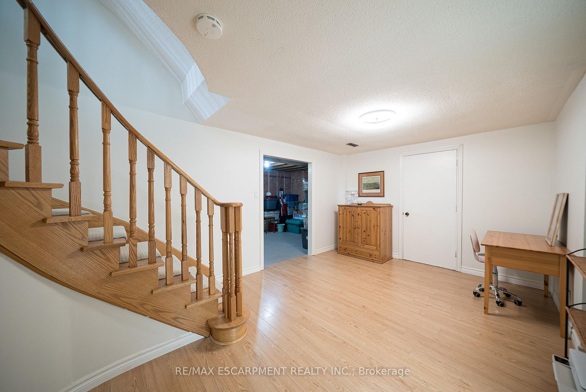 Photo 39 of 42 Muirhead Crescent, Brantford, Fairview - Brantford — HOMEH