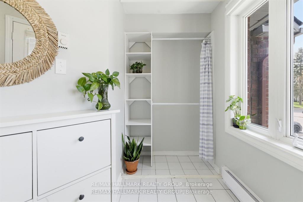 Photo 6 of Unit 3, 390 Briston Private, Ottawa, Hunt Club Park — HOMEH