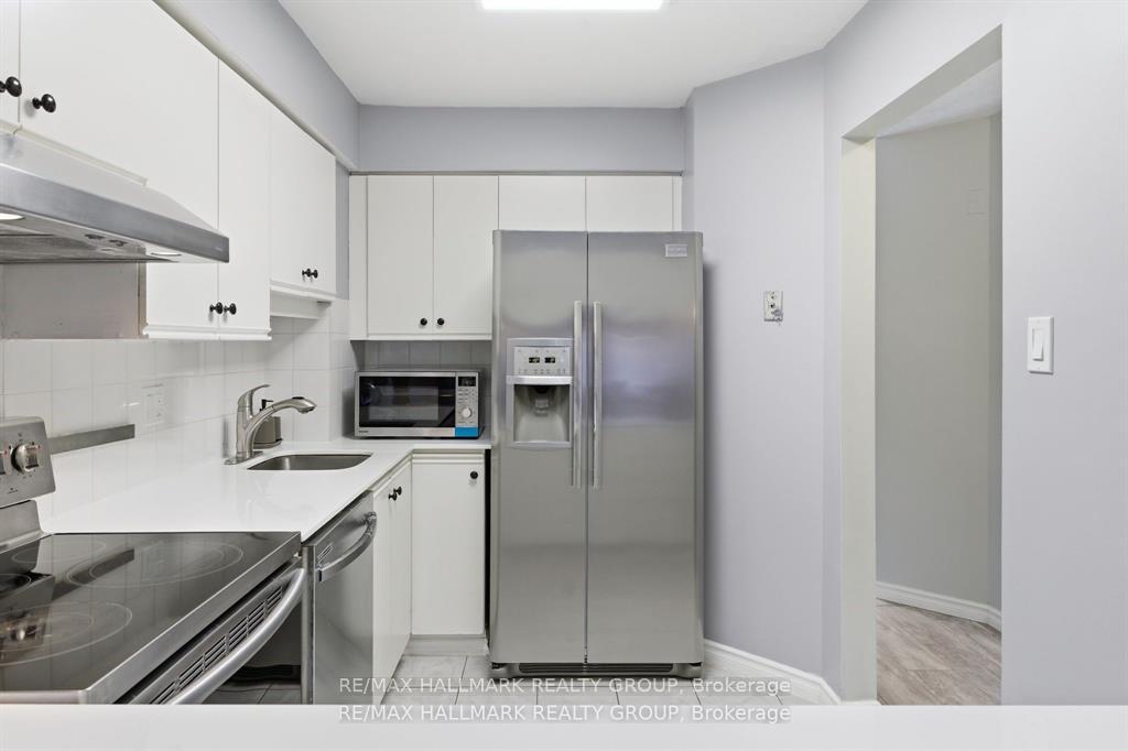 Photo 10 of Unit 3, 390 Briston Private, Ottawa, Hunt Club Park — HOMEH