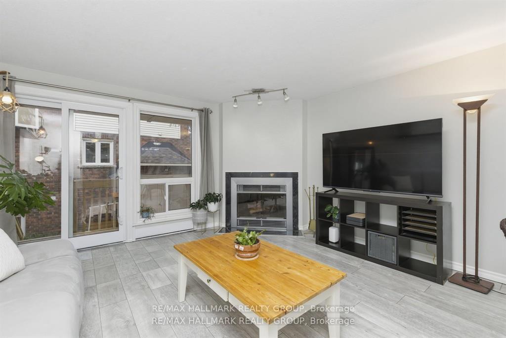 Photo 19 of Unit 3, 390 Briston Private, Ottawa, Hunt Club Park — HOMEH