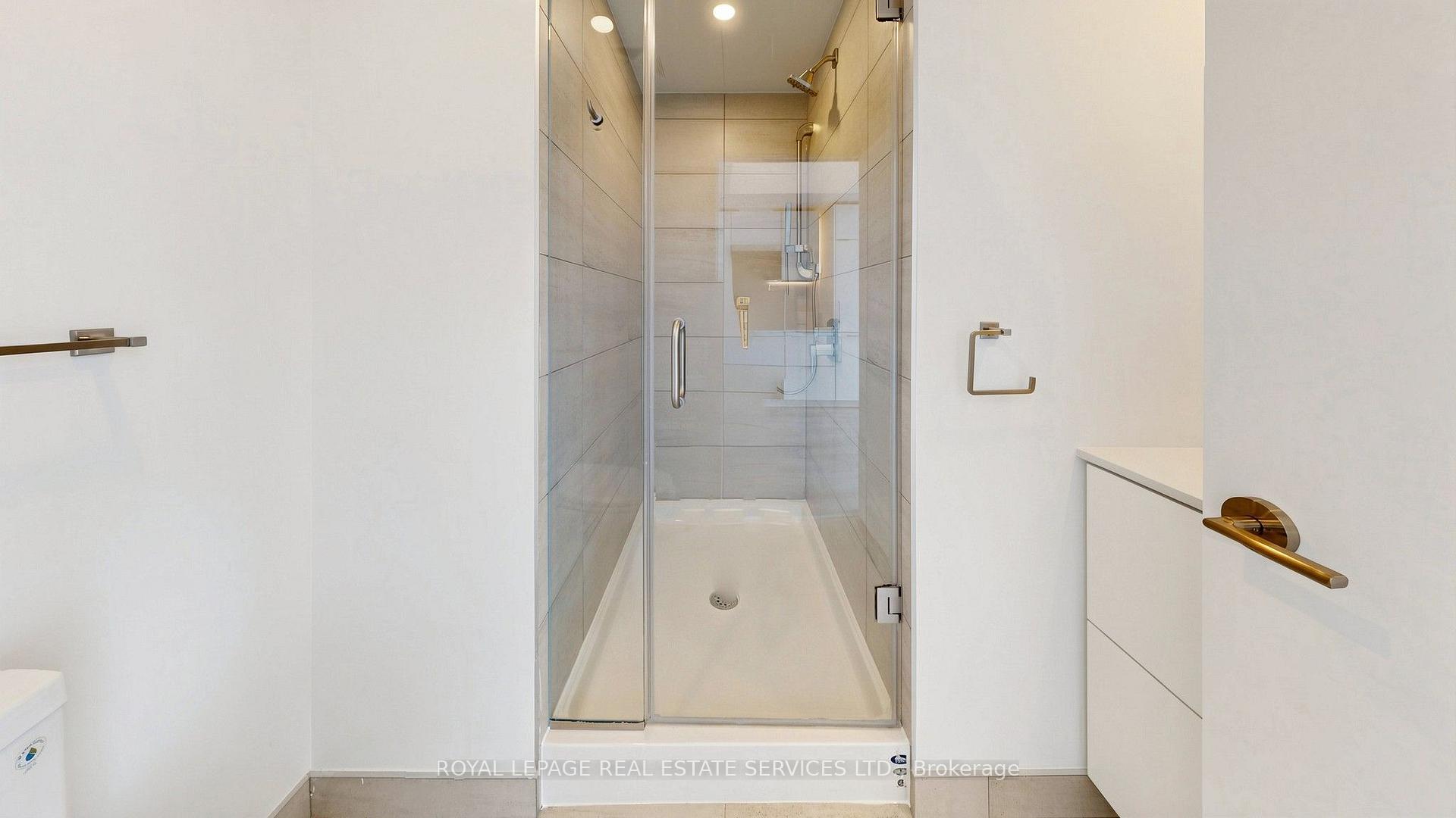 Photo 29 of Unit 3206, 1 Fairview Road E, Mississauga, Mississauga Valleys — HOMEH