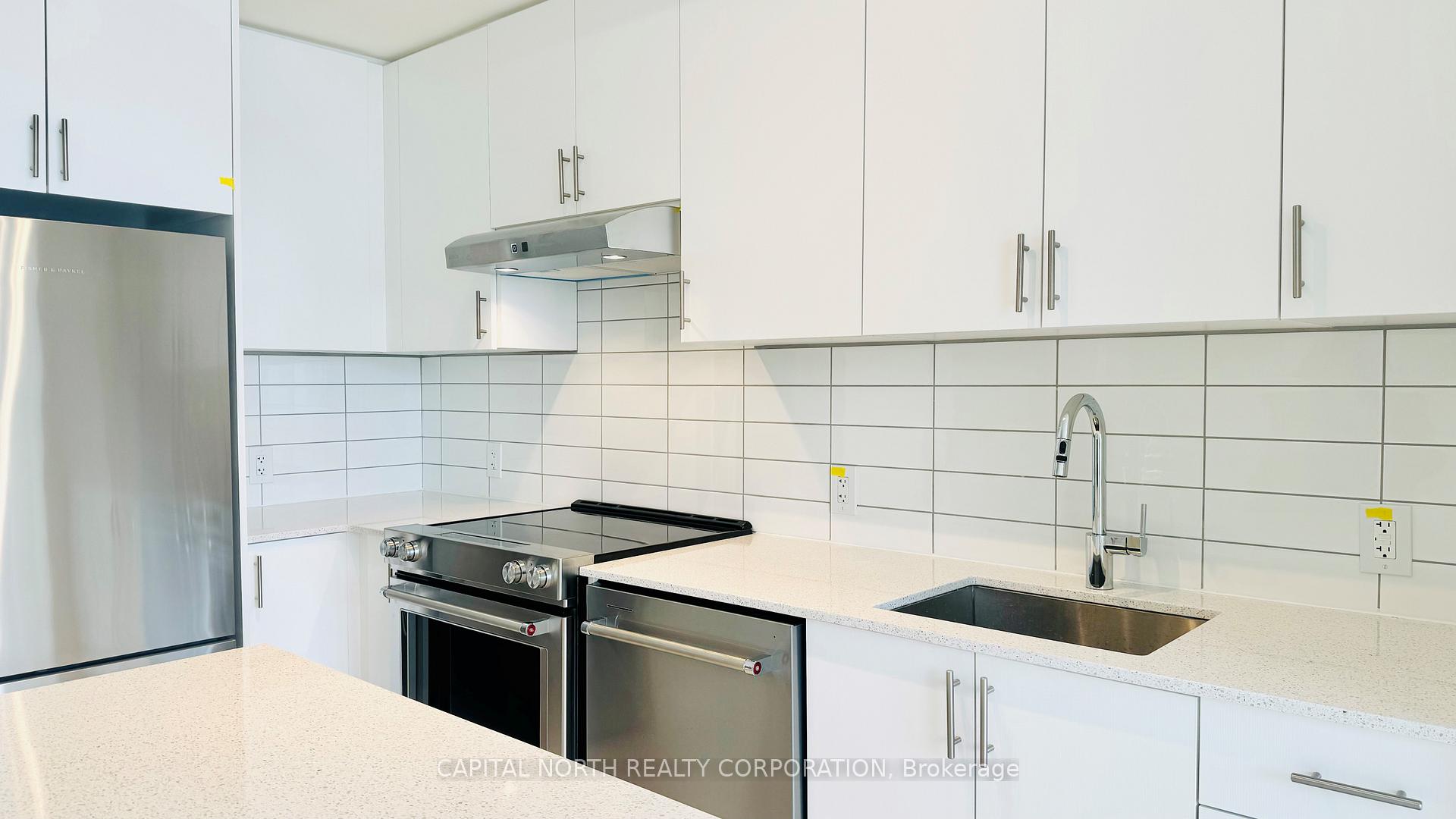 Photo 7 of Unit 2022, 9000 Jane Street, Vaughan, Vellore Village — HOMEH
