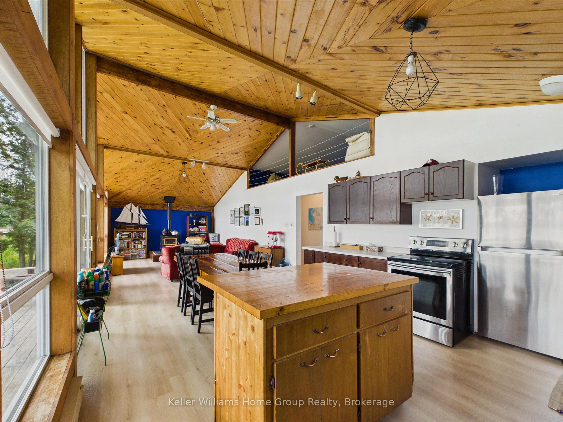 Photo 17 of 10 & 11 Methodist Island, Tay, Port McNicoll — HOMEH