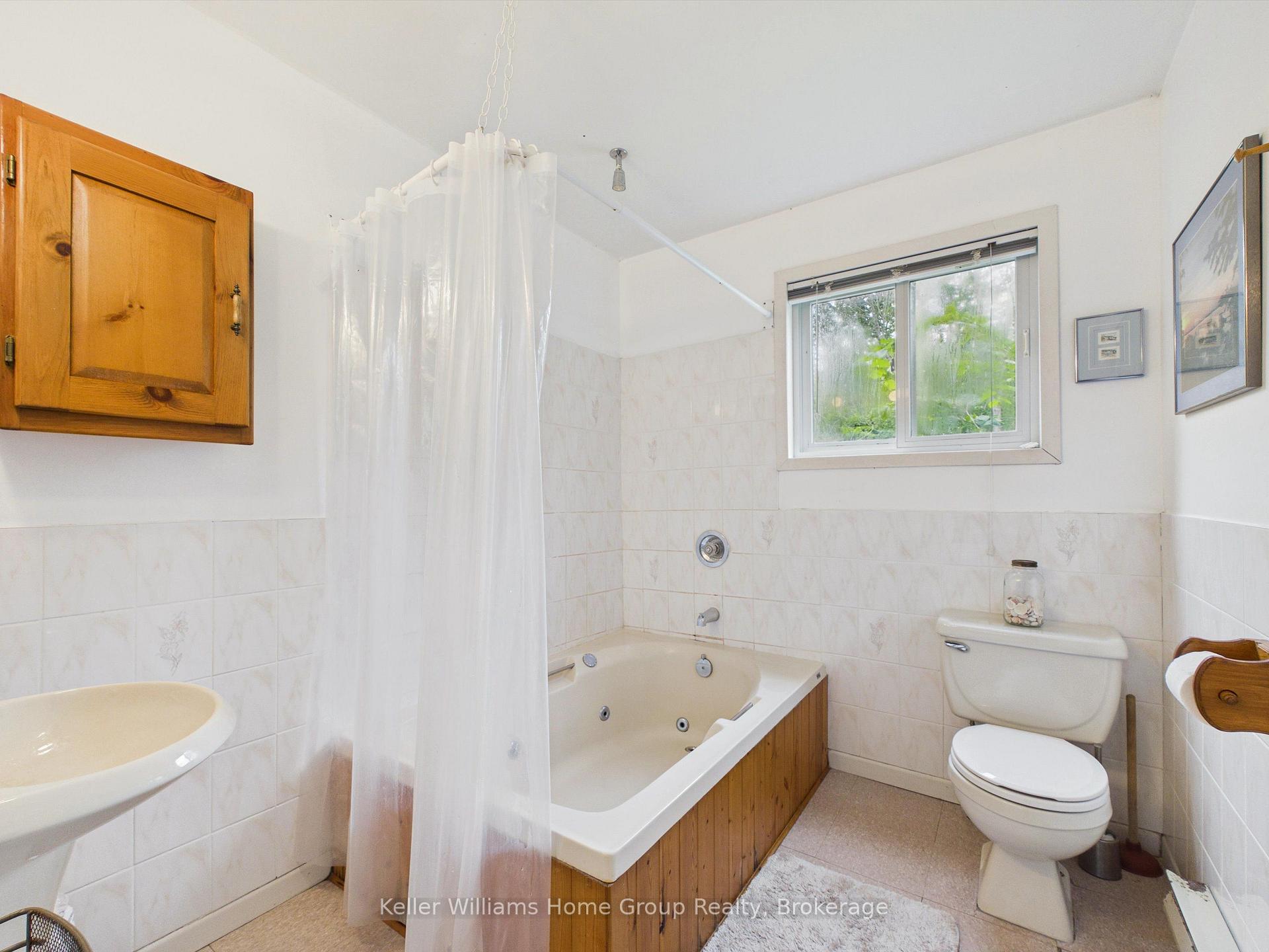 Photo 26 of 10 & 11 Methodist Island, Tay, Port McNicoll — HOMEH