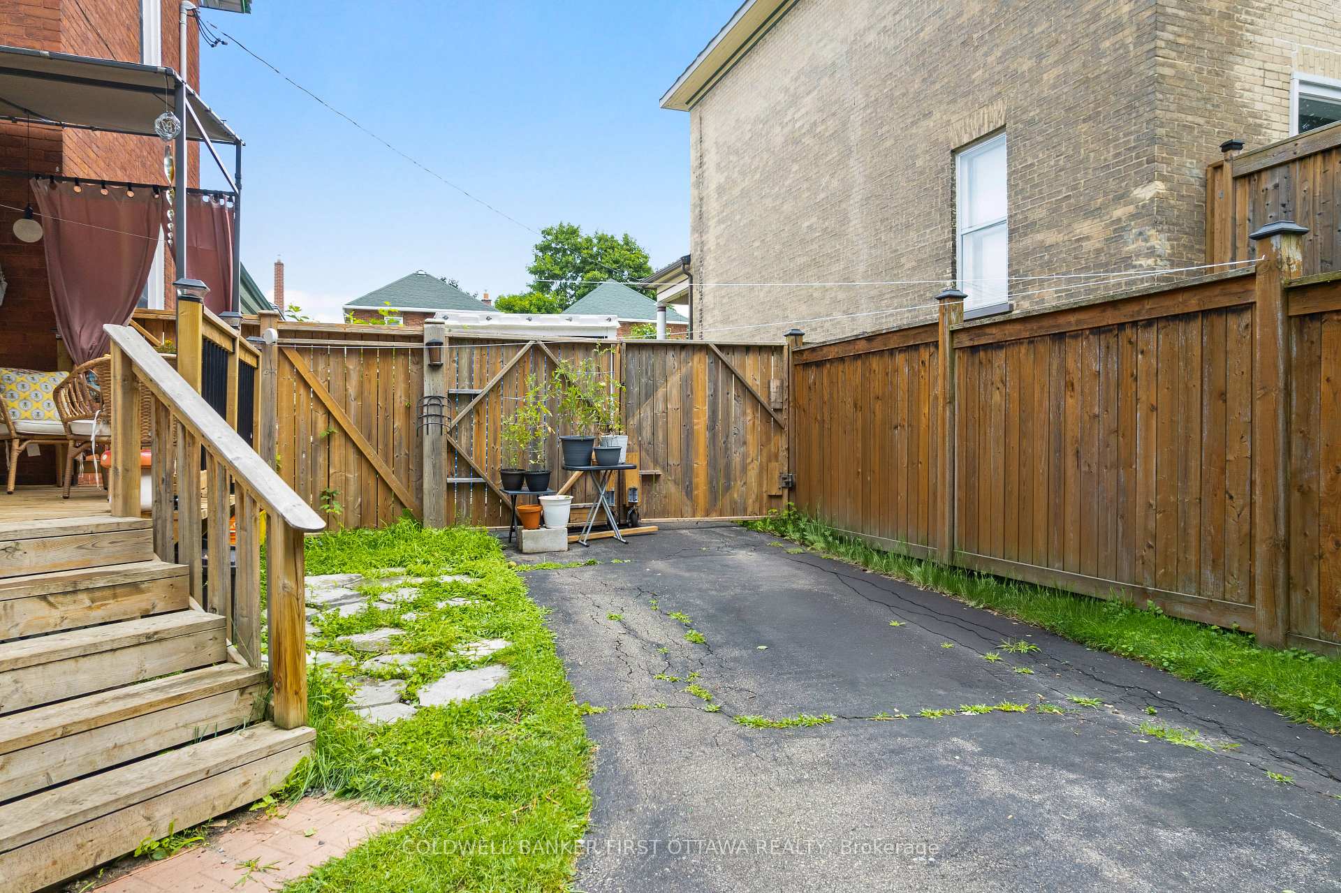 Photo 32 of 20 McEwen Avenue, Smiths Falls, Smiths Falls — HOMEH