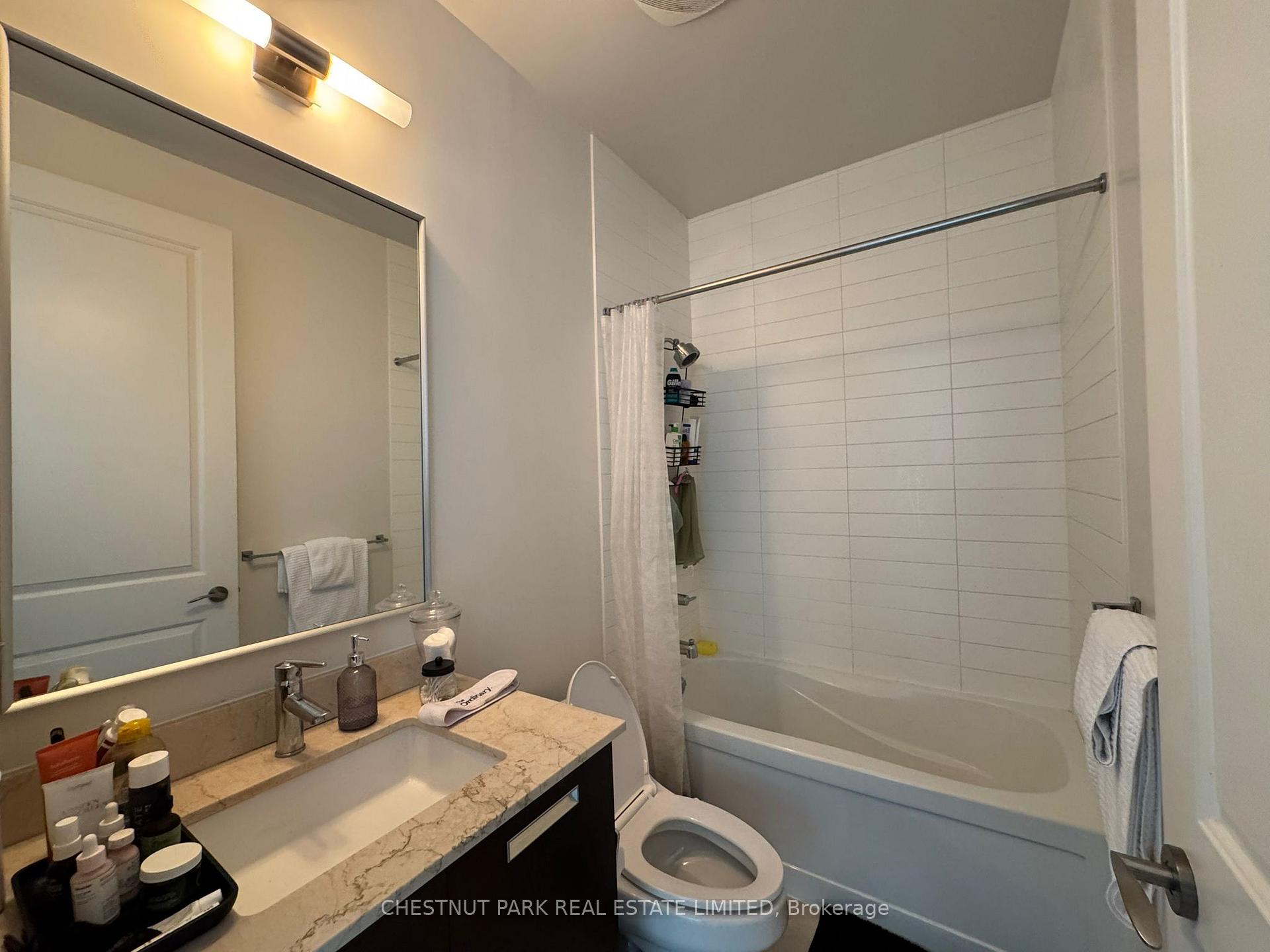 Photo 7 of Unit 1102, 21 Balmuto Street, Toronto, Bay Street Corridor — HOMEH