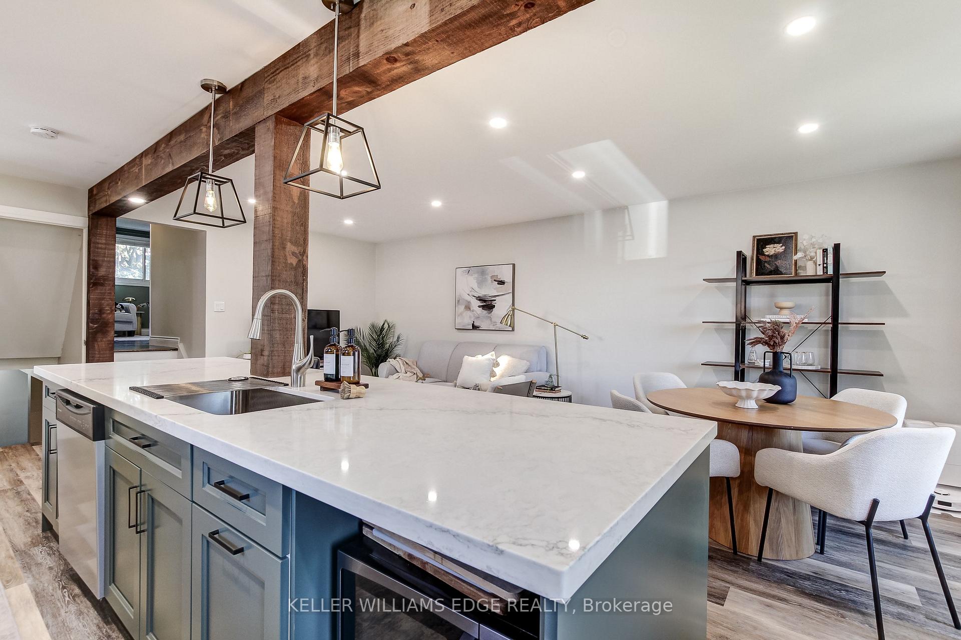 Photo 7 of 323 Cranbrook Drive, Hamilton, Gilkson — HOMEH
