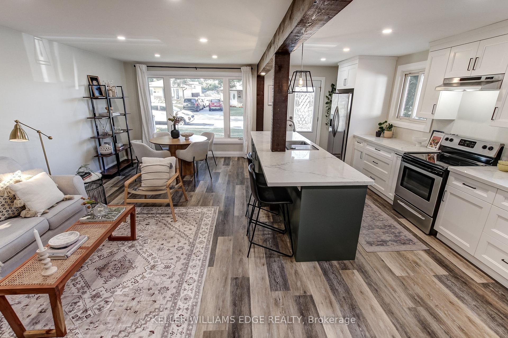 Photo 19 of 323 Cranbrook Drive, Hamilton, Gilkson — HOMEH