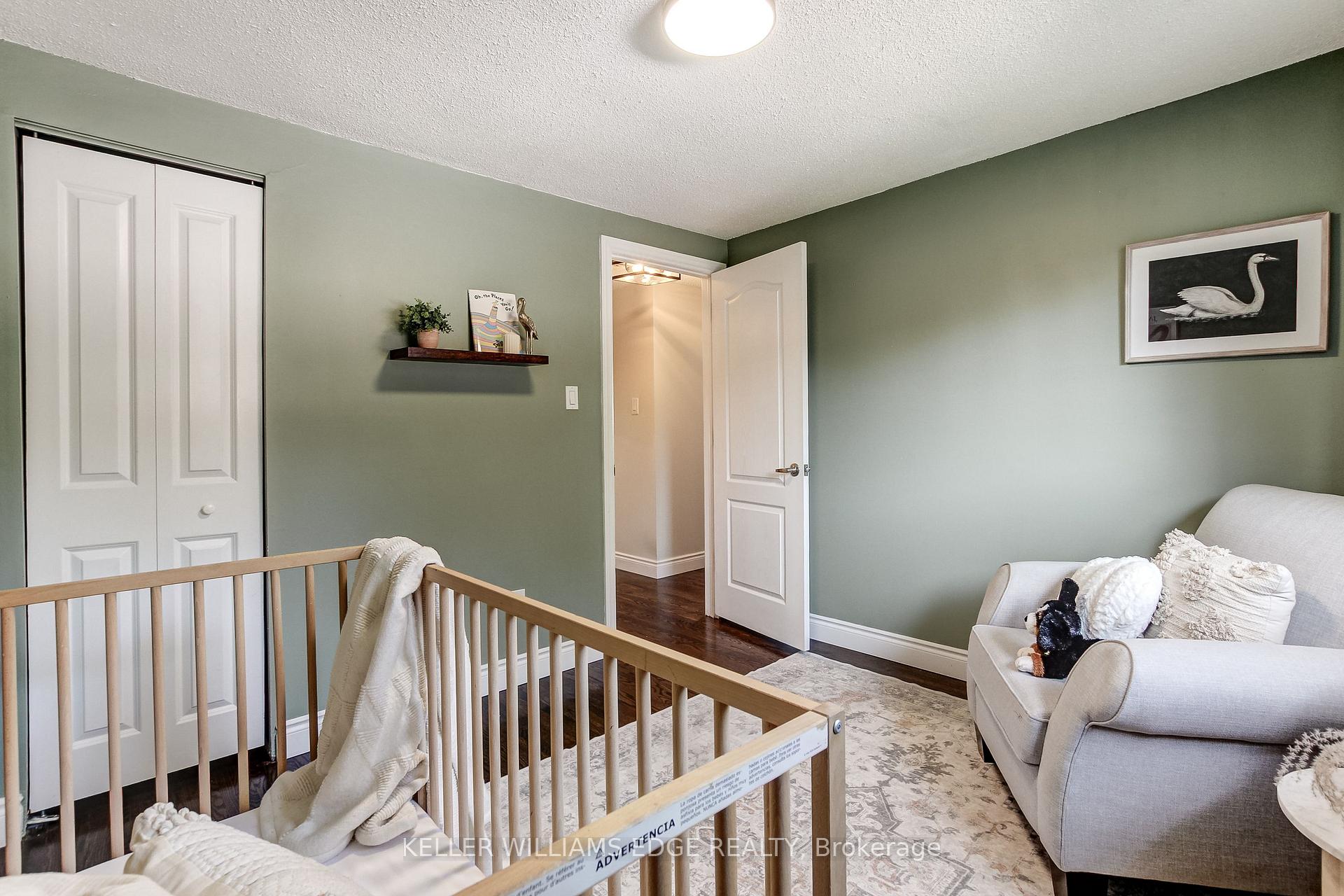Photo 21 of 323 Cranbrook Drive, Hamilton, Gilkson — HOMEH