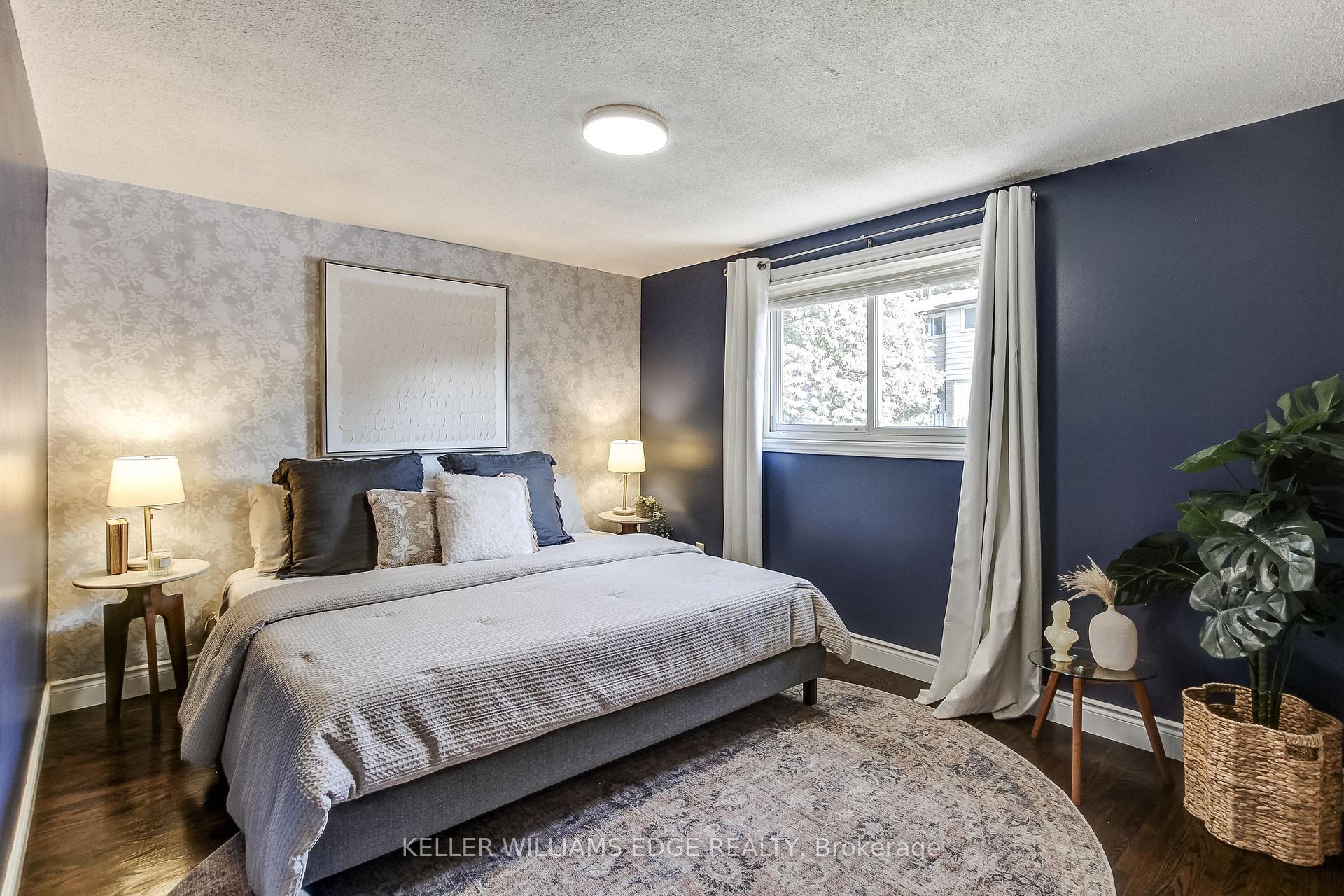 Photo 24 of 323 Cranbrook Drive, Hamilton, Gilkson — HOMEH