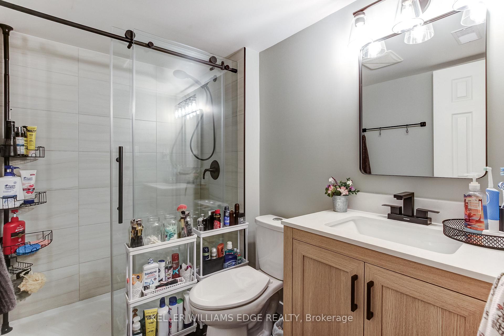 Photo 33 of 323 Cranbrook Drive, Hamilton, Gilkson — HOMEH