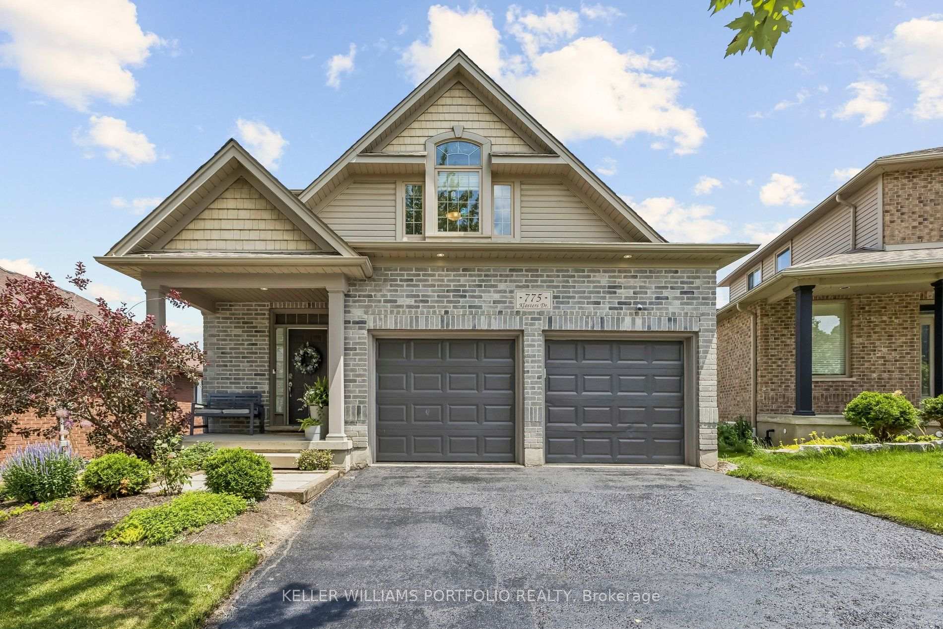 Photo 2 of 775 Klosters Drive, Waterloo, Clair Hills — HOMEH
