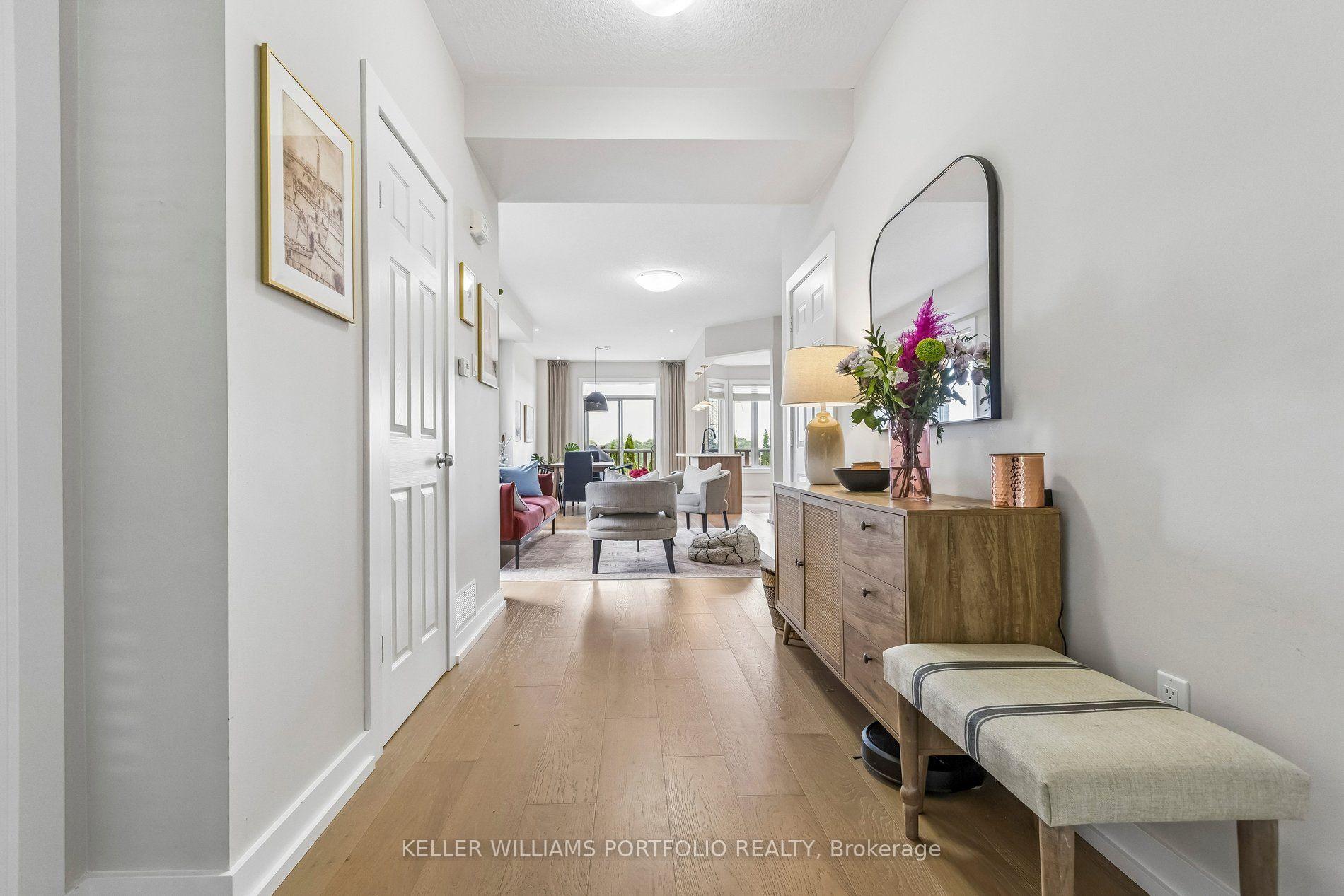 Photo 4 of 775 Klosters Drive, Waterloo, Clair Hills — HOMEH
