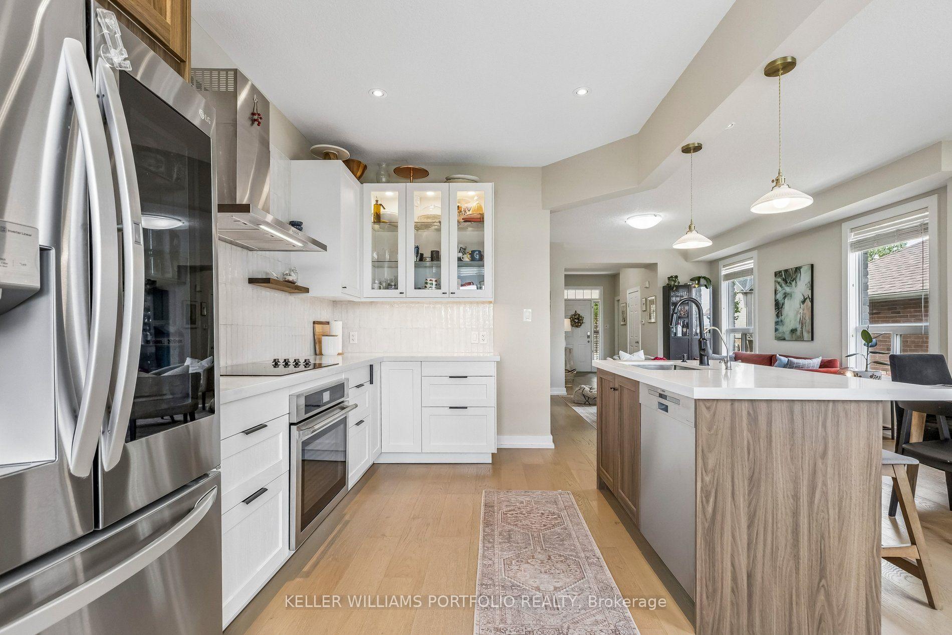 Photo 14 of 775 Klosters Drive, Waterloo, Clair Hills — HOMEH