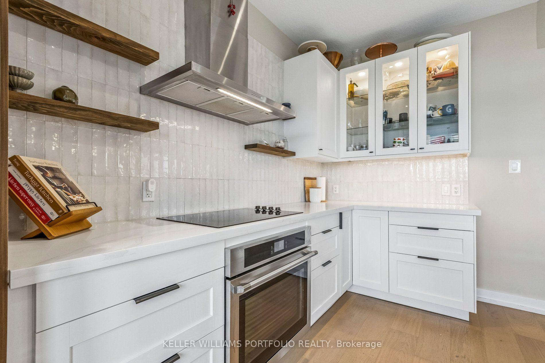 Photo 18 of 775 Klosters Drive, Waterloo, Clair Hills — HOMEH