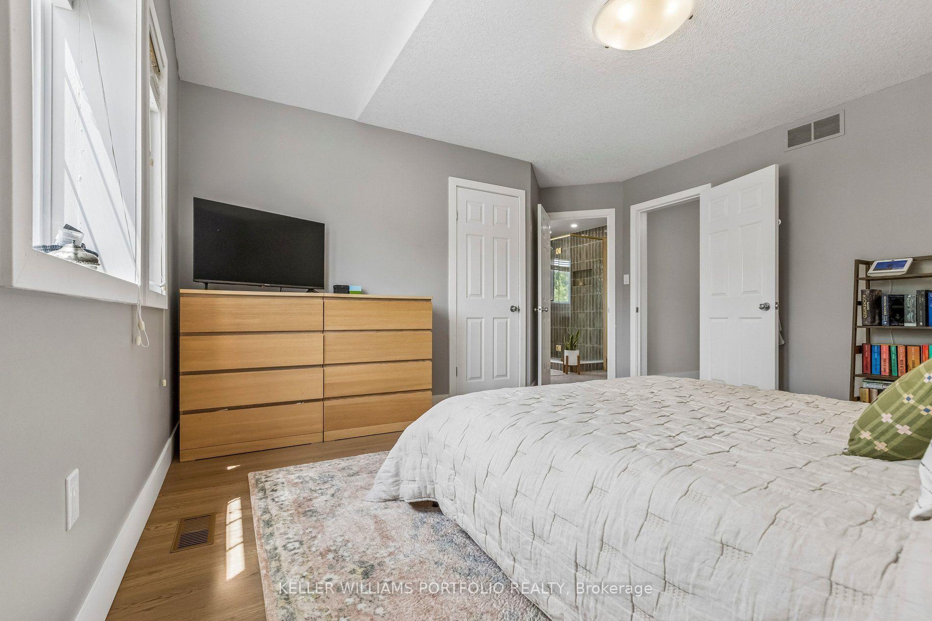 Photo 23 of 775 Klosters Drive, Waterloo, Clair Hills — HOMEH
