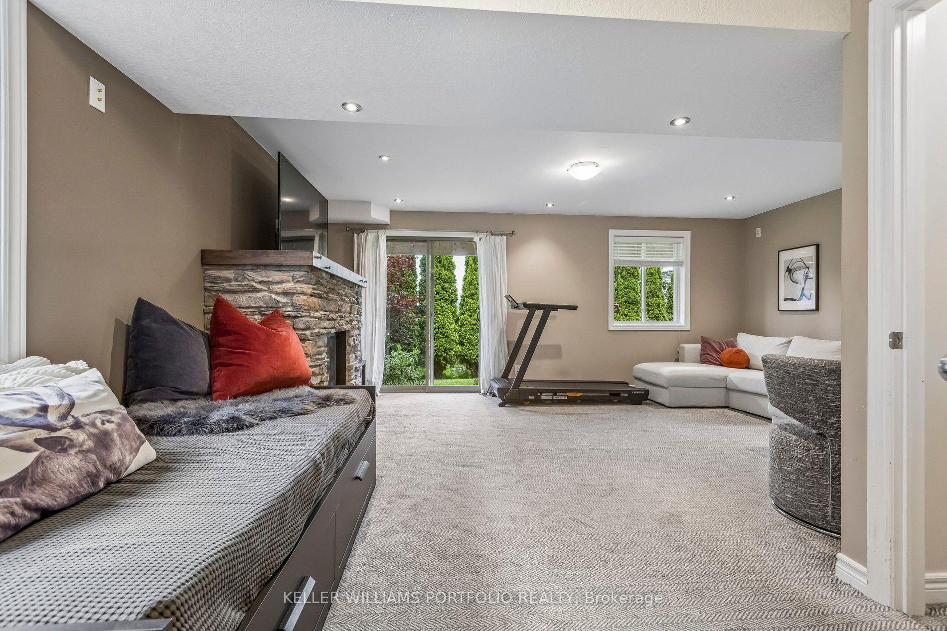 Photo 34 of 775 Klosters Drive, Waterloo, Clair Hills — HOMEH