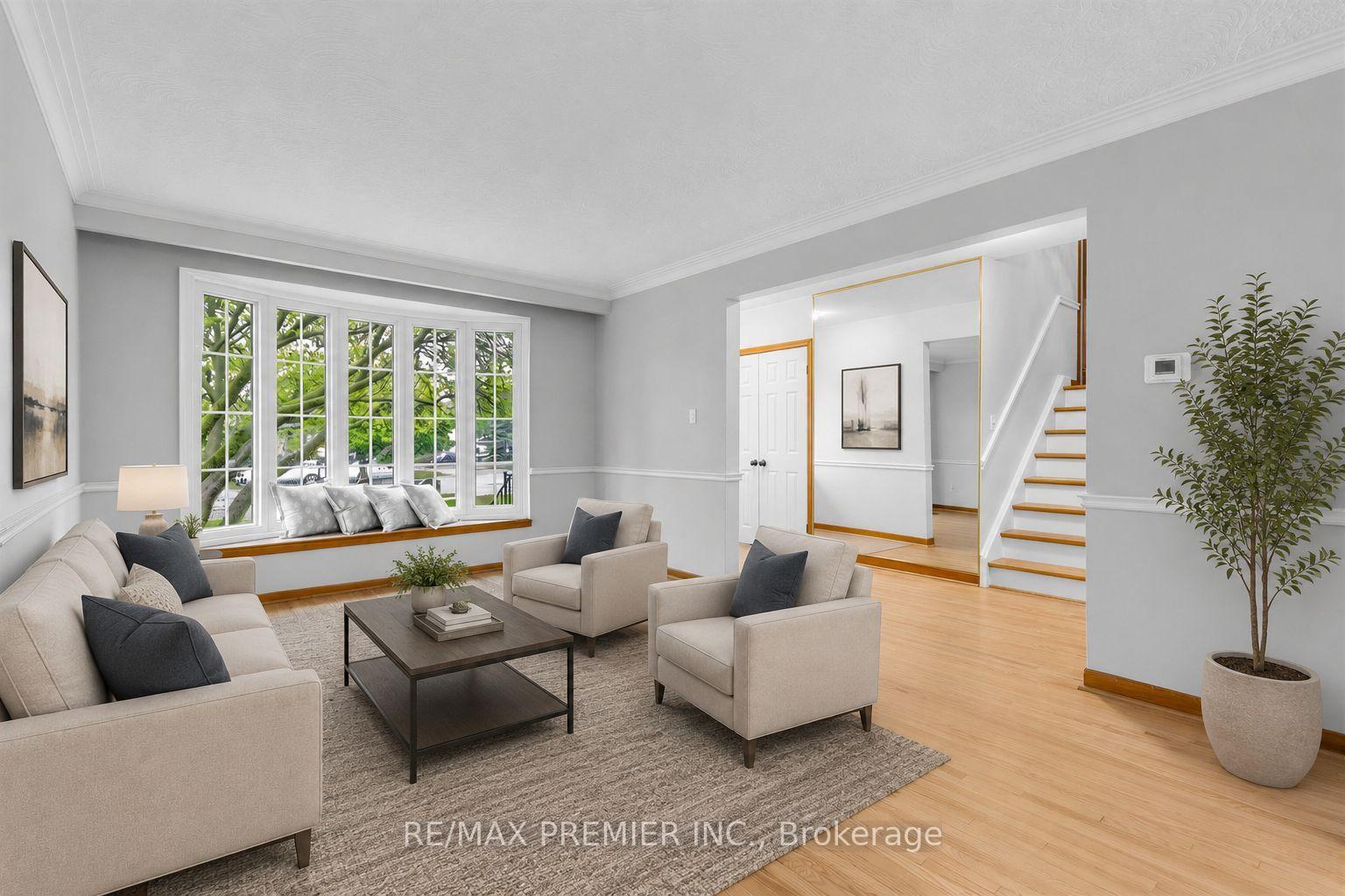 Photo 12 of 21 Halbadier Place, Etobicoke, Islington-City Centre West — HOMEH