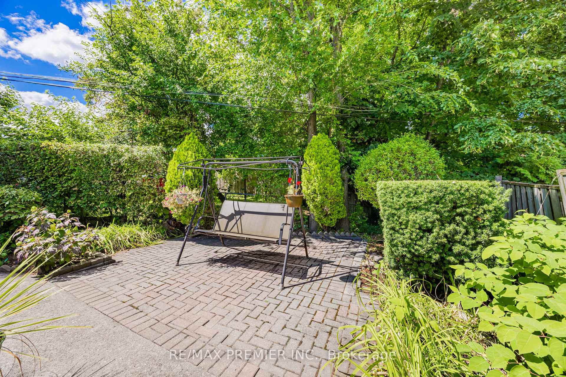 Photo 41 of 21 Halbadier Place, Etobicoke, Islington-City Centre West — HOMEH