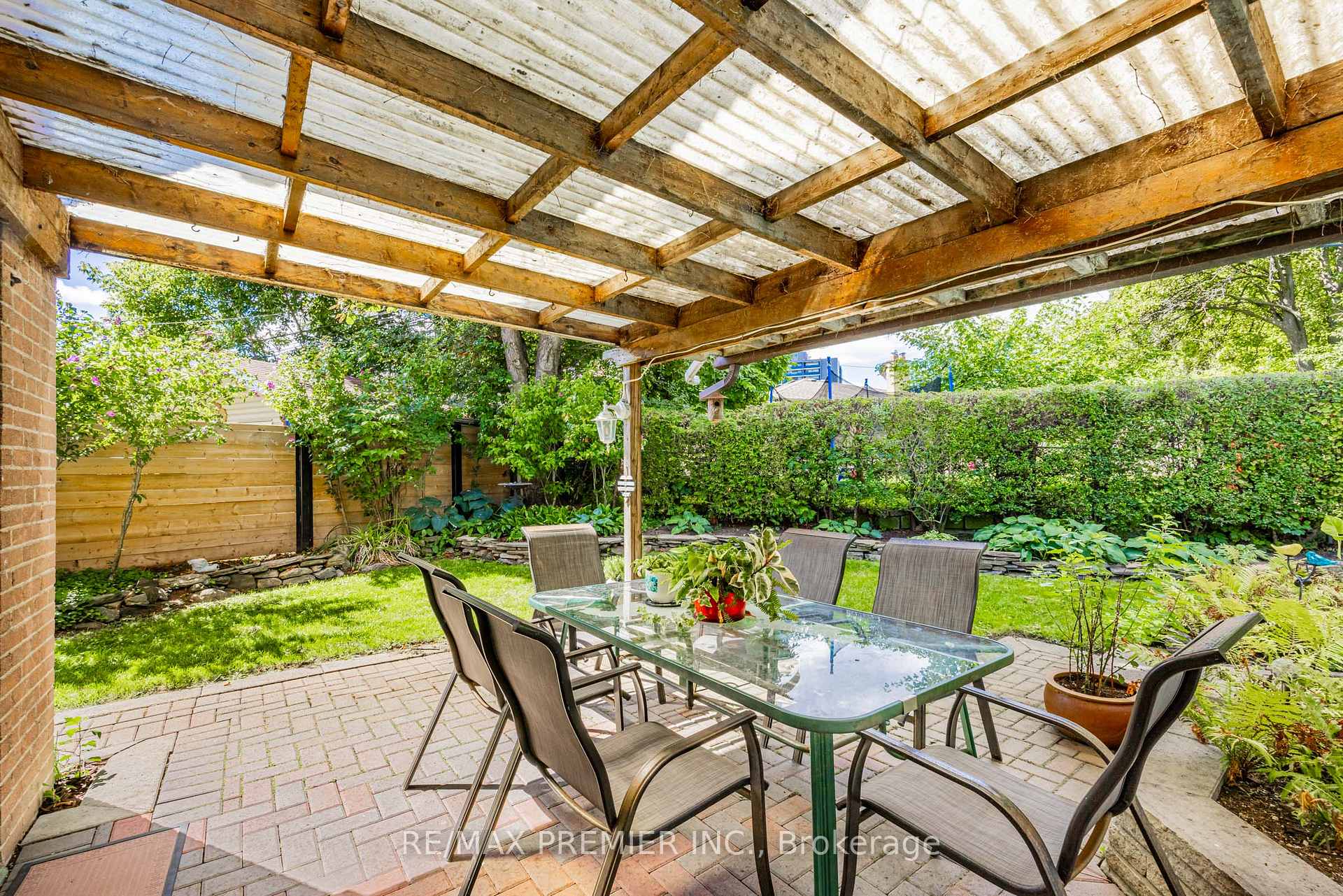Photo 46 of 21 Halbadier Place, Etobicoke, Islington-City Centre West — HOMEH