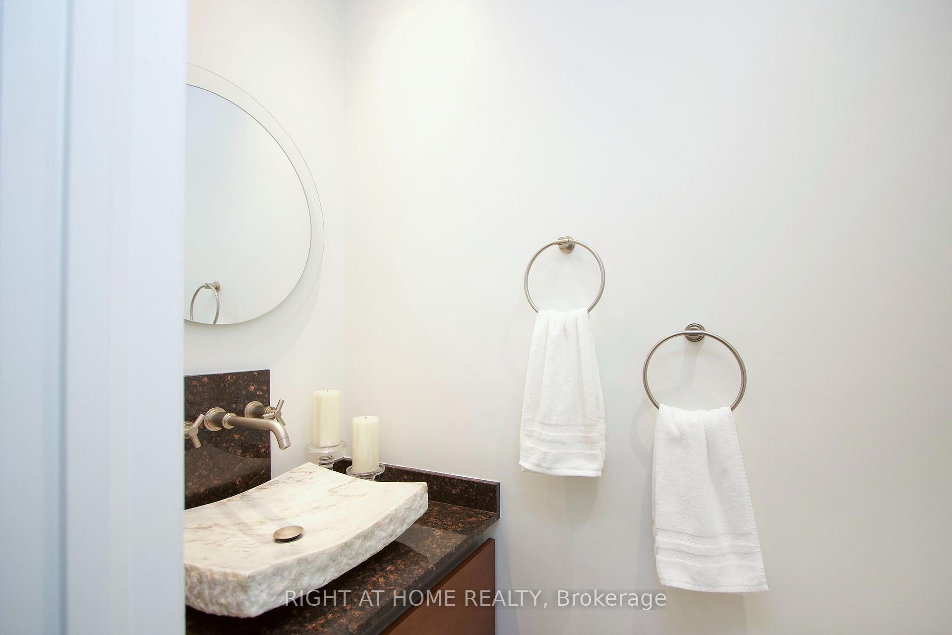 Photo 21 of 137 Joanna Crescent, Vaughan, Crestwood-Springfarm-Yorkhill — HOMEH