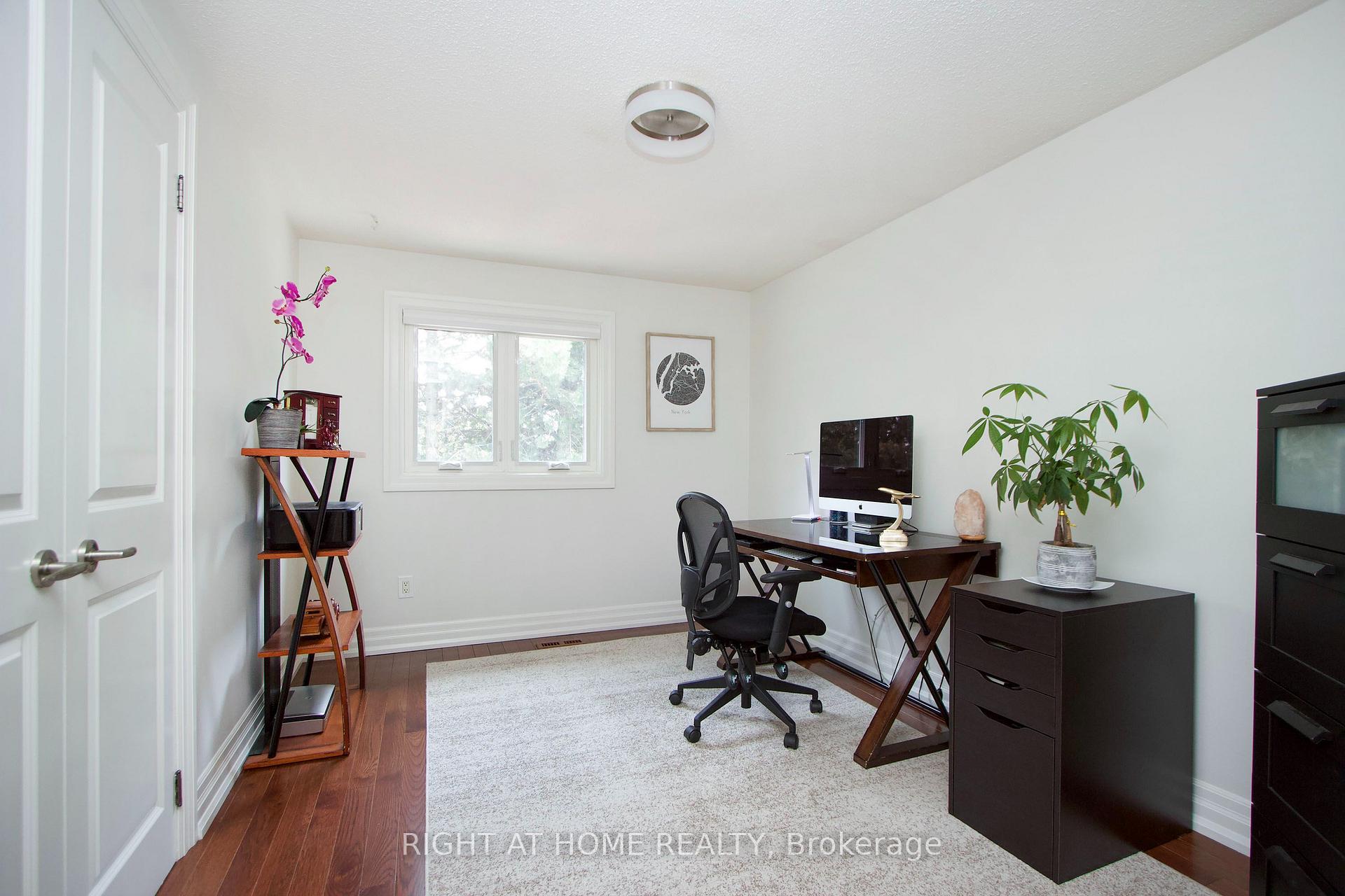 Photo 28 of 137 Joanna Crescent, Vaughan, Crestwood-Springfarm-Yorkhill — HOMEH
