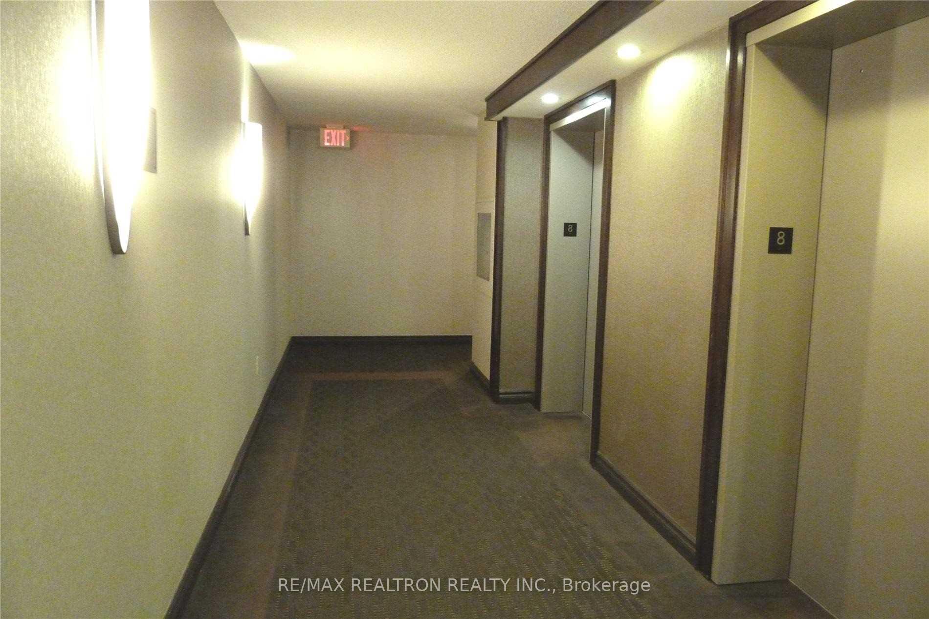 Photo 3 of Unit 804, 7601 Bathurst Street, Vaughan, Crestwood-Springfarm-Yorkhill — HOMEH