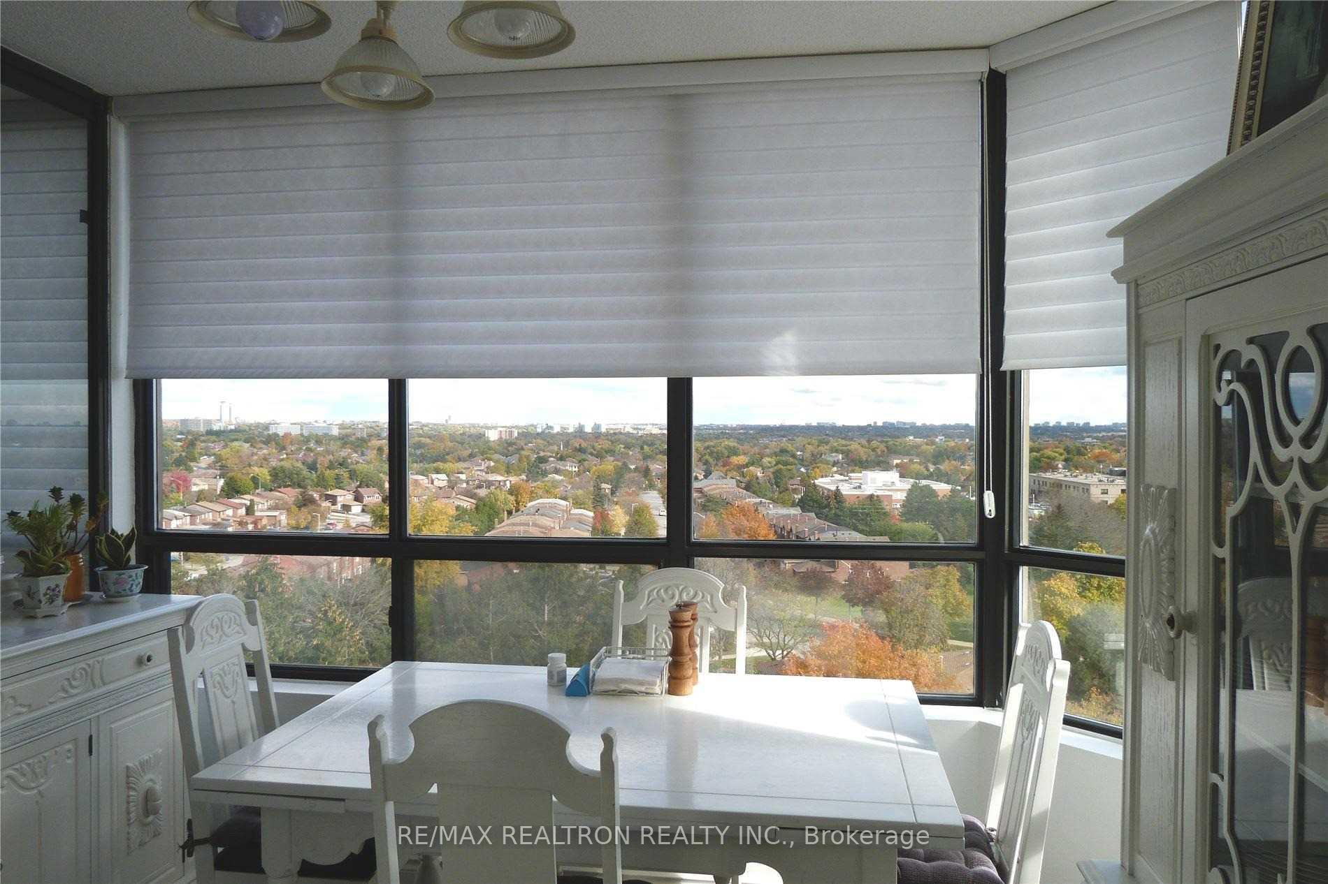 Photo 10 of Unit 804, 7601 Bathurst Street, Vaughan, Crestwood-Springfarm-Yorkhill — HOMEH