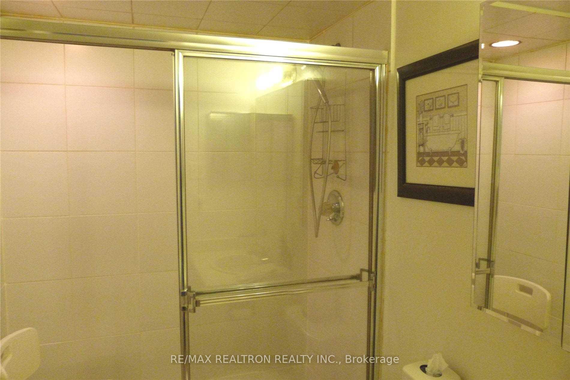 Photo 17 of Unit 804, 7601 Bathurst Street, Vaughan, Crestwood-Springfarm-Yorkhill — HOMEH